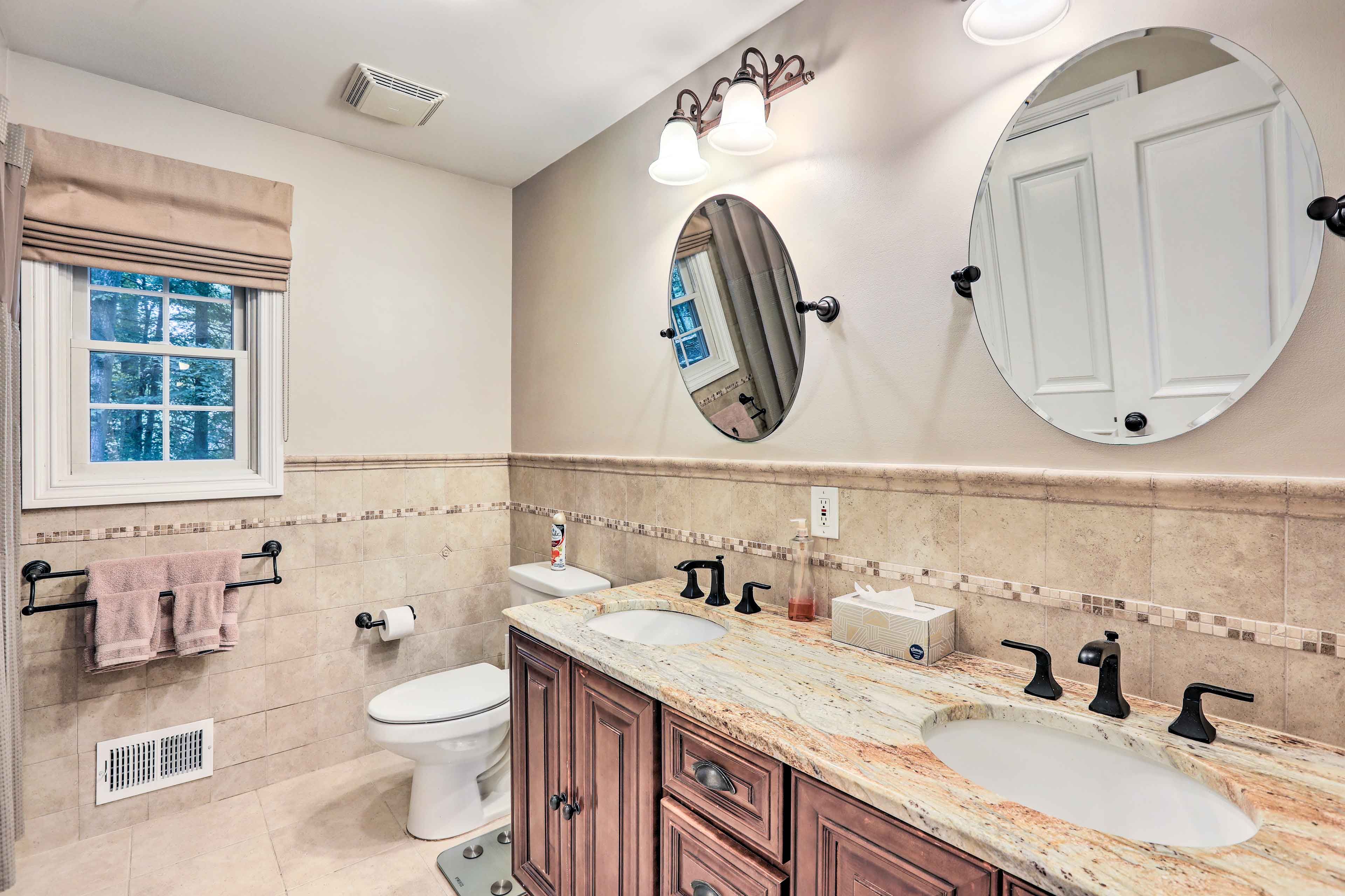 Full Bathroom