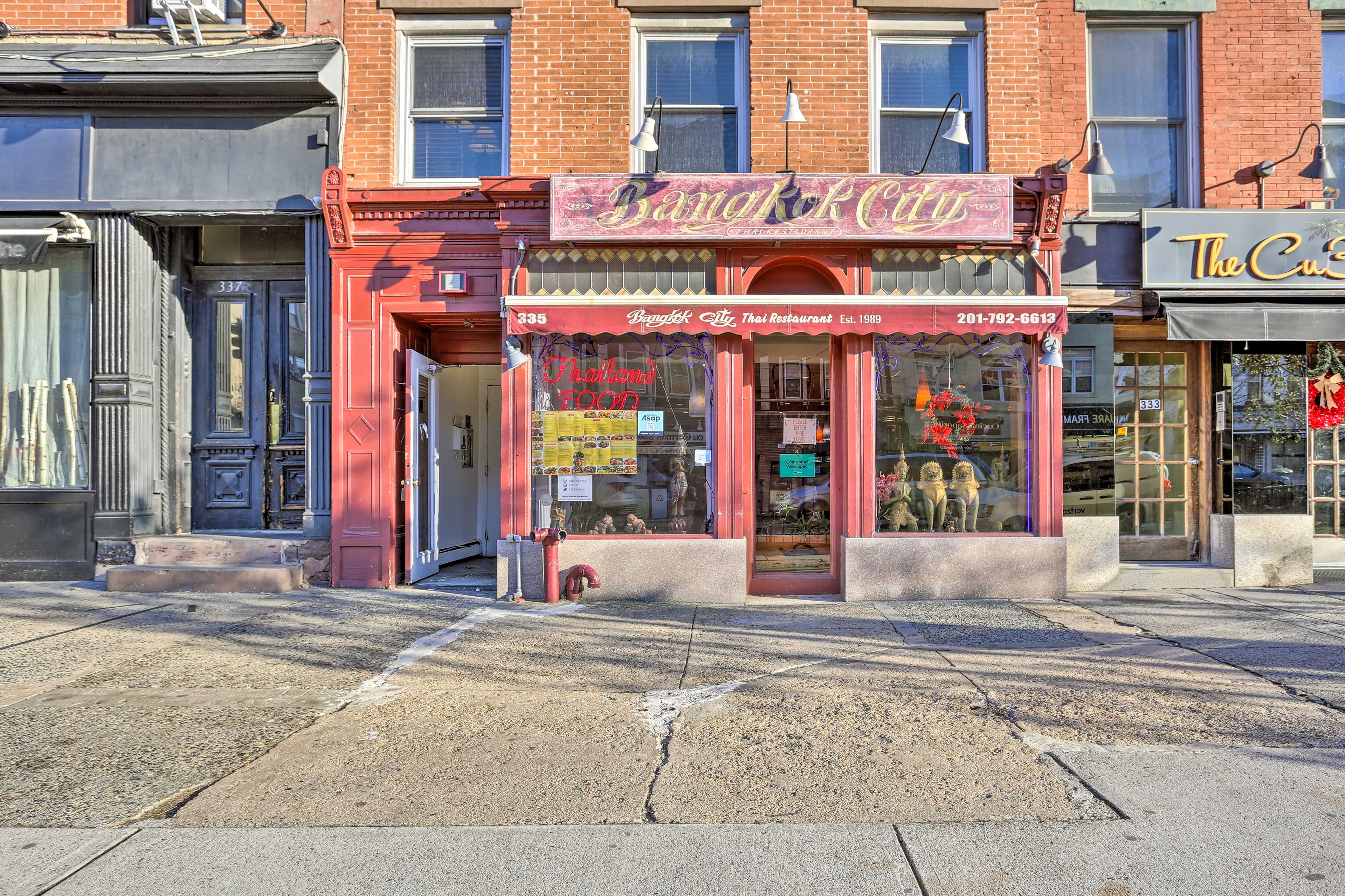 Exterior | Street Parking | Walkable Neighborhood