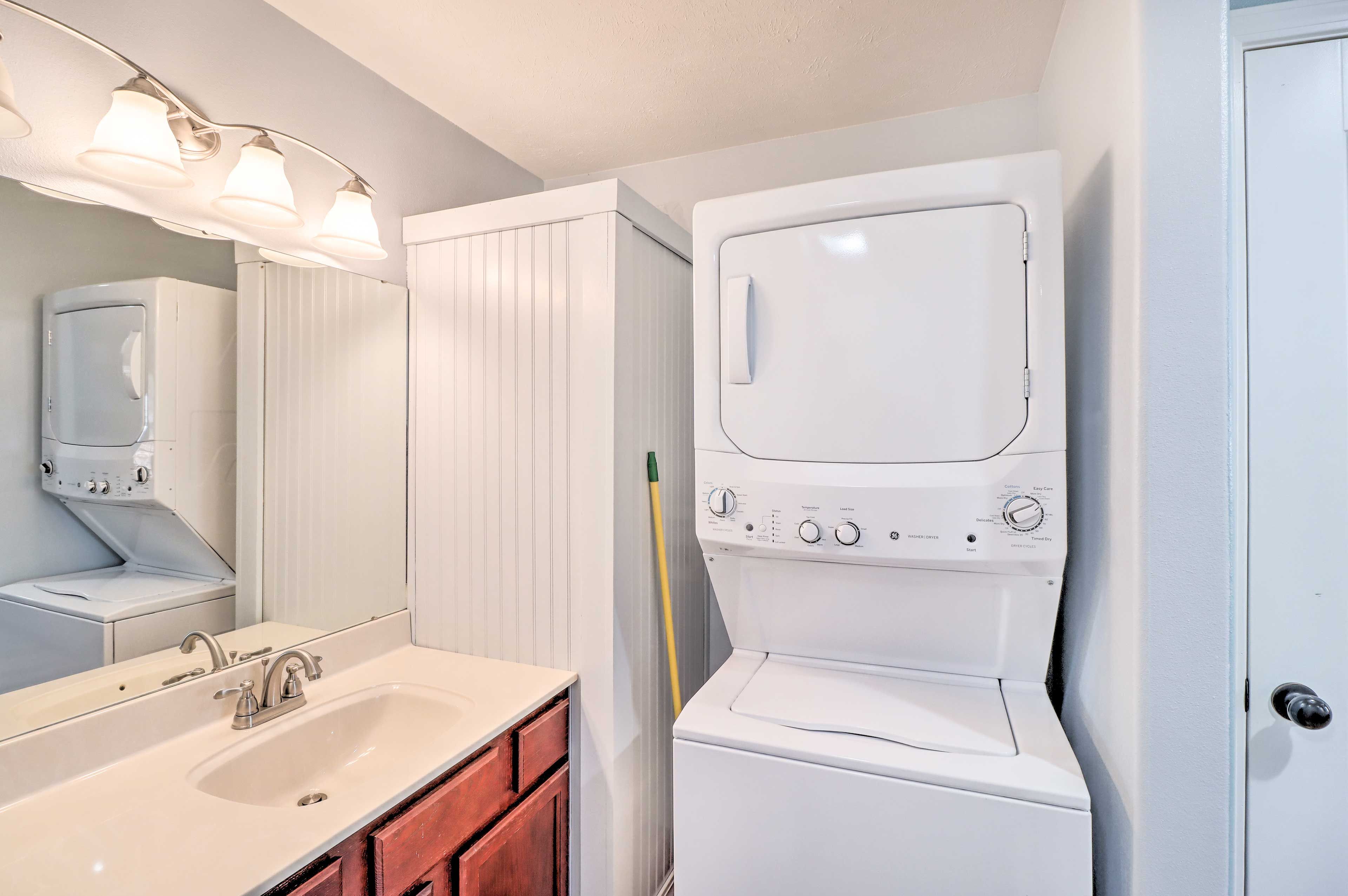 Full Bathroom | Laundry