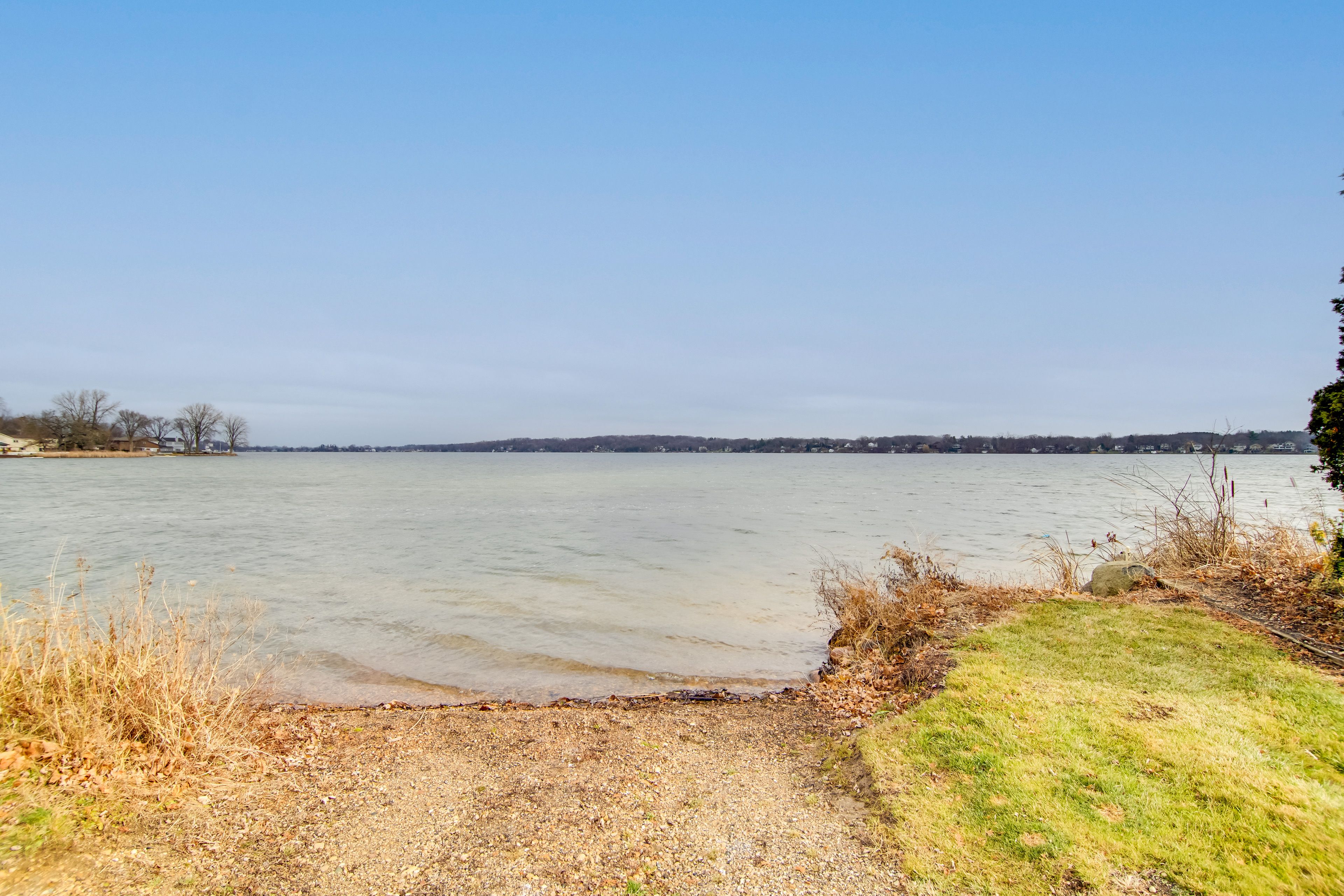 Nearby Attractions | Walk to Elizabeth Lake