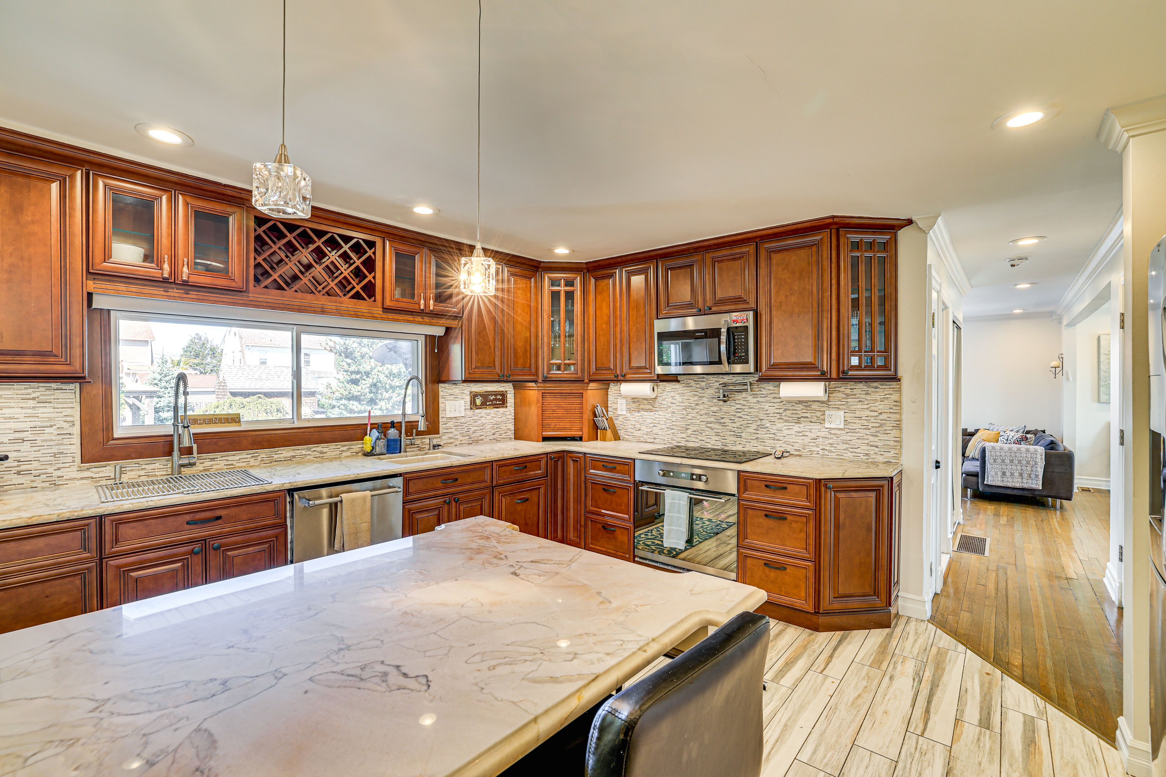 Main Level | Kitchen | Blender | Spices