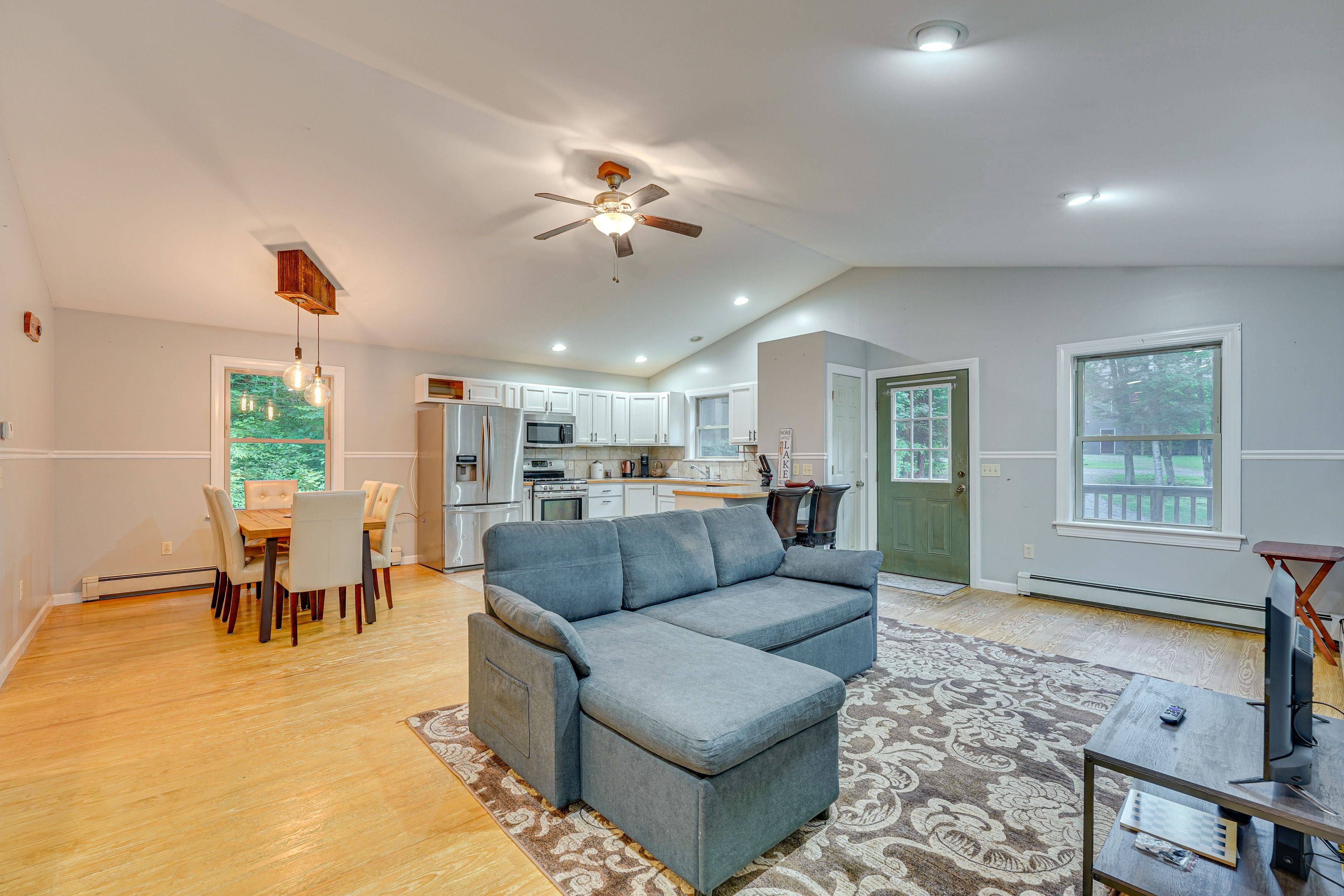 Living Area | Queen Sleeper Sofa | Flat-Screen TV | Main Floor