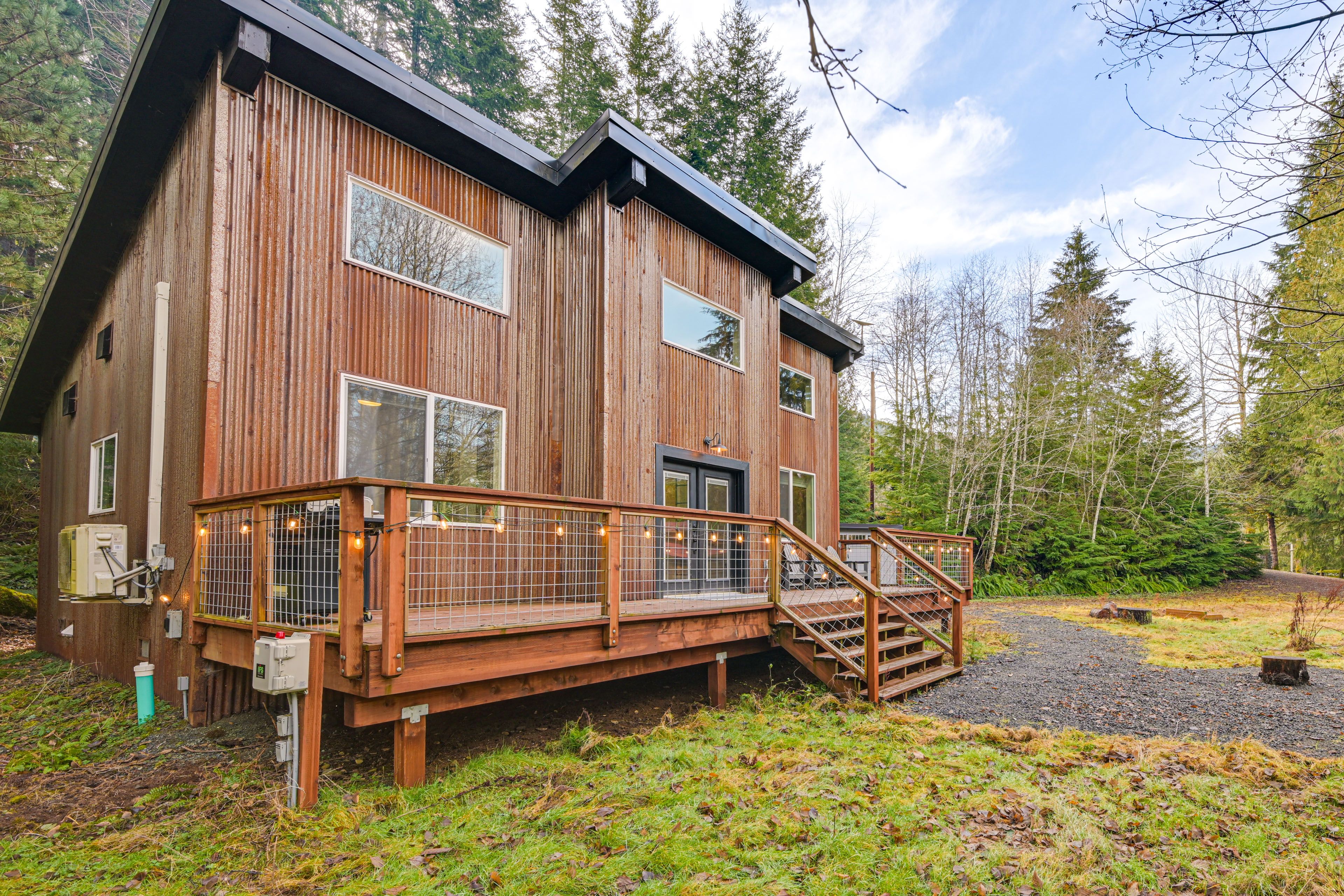 Parking | Driveway (4 Vehicles)