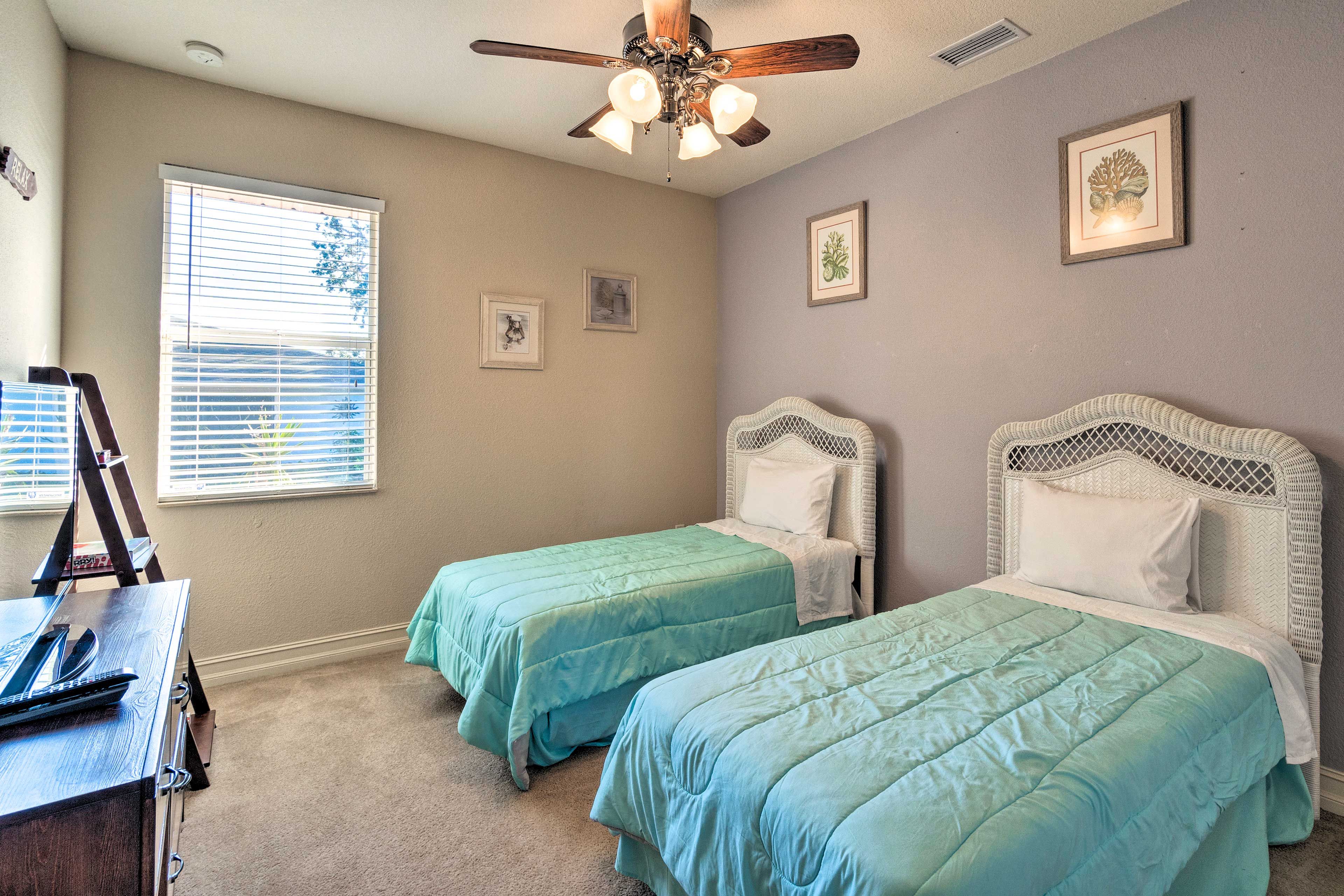 Bedroom 4 | 2 Twin Beds