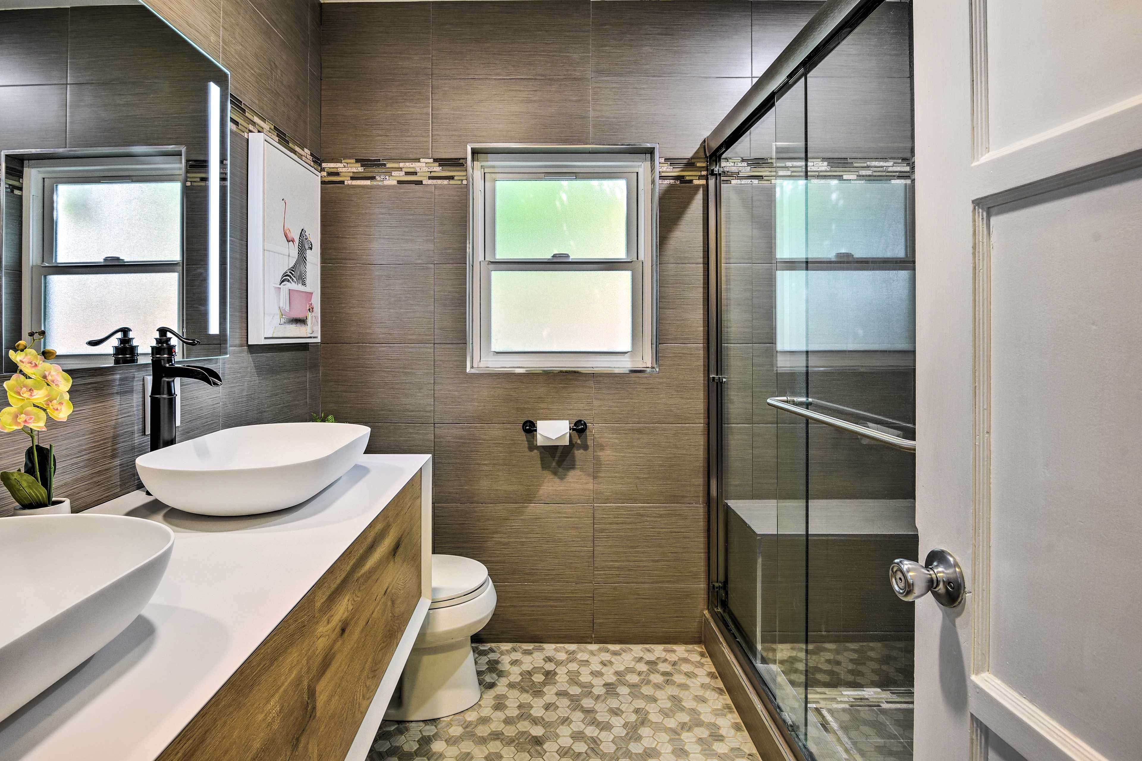 Full Bathroom