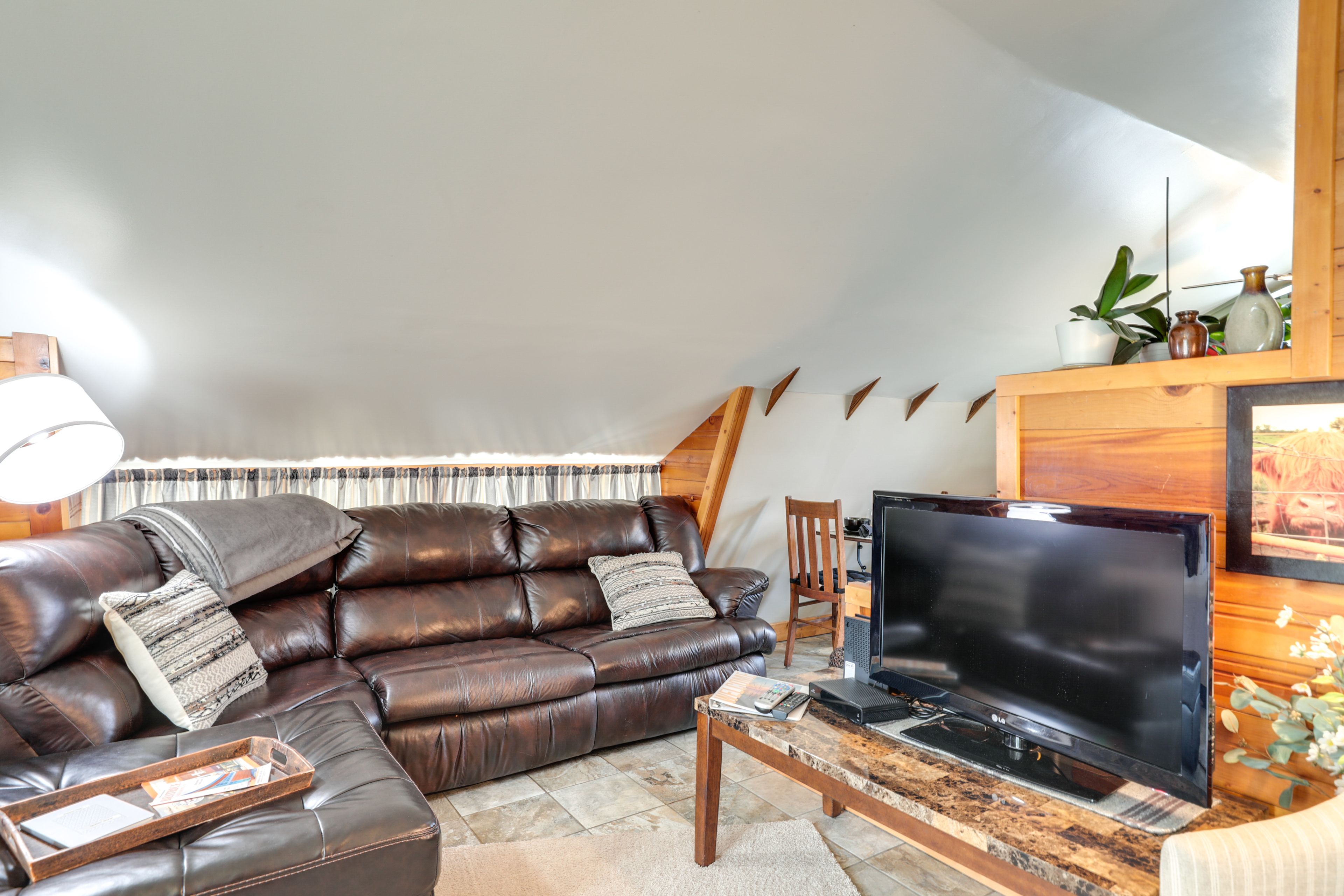 Studio Interior | Flat-Screen TV | Central A/C | Sleeper Sofa