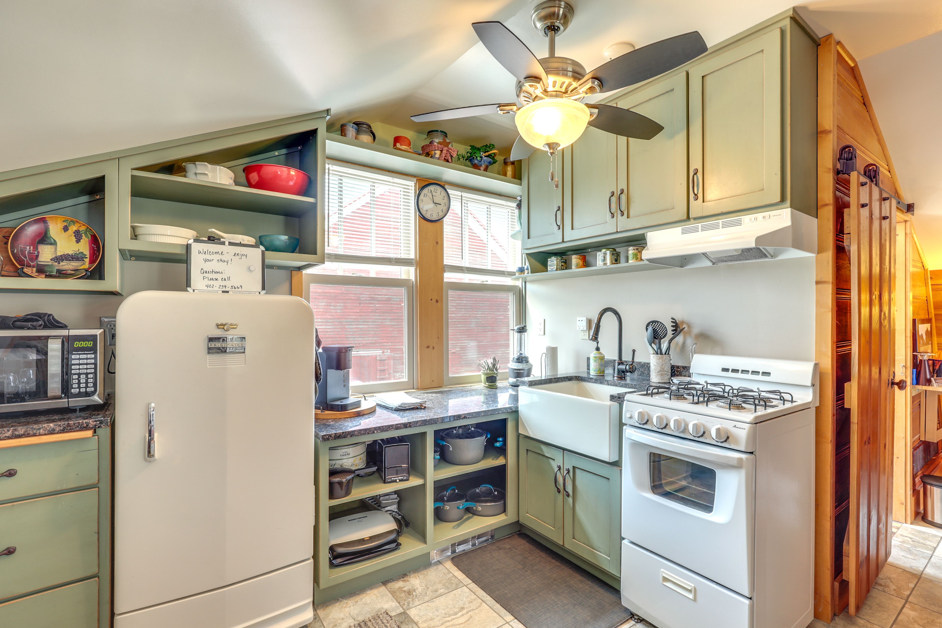 Kitchen | Wine Glasses | Slow Cooker | Toaster