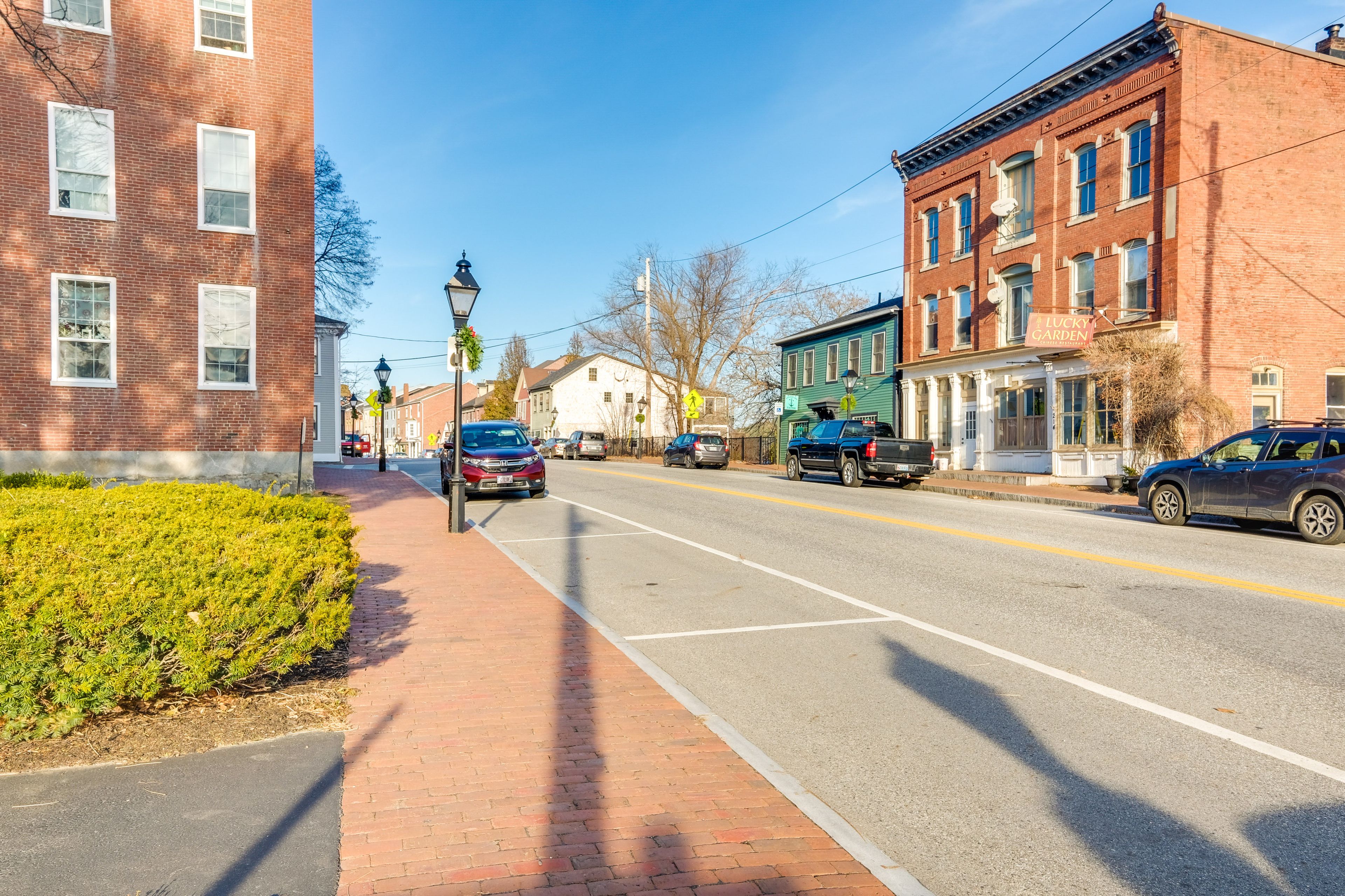 Surrounding Neighborhood | Driveway Parking (2 Vehicles)