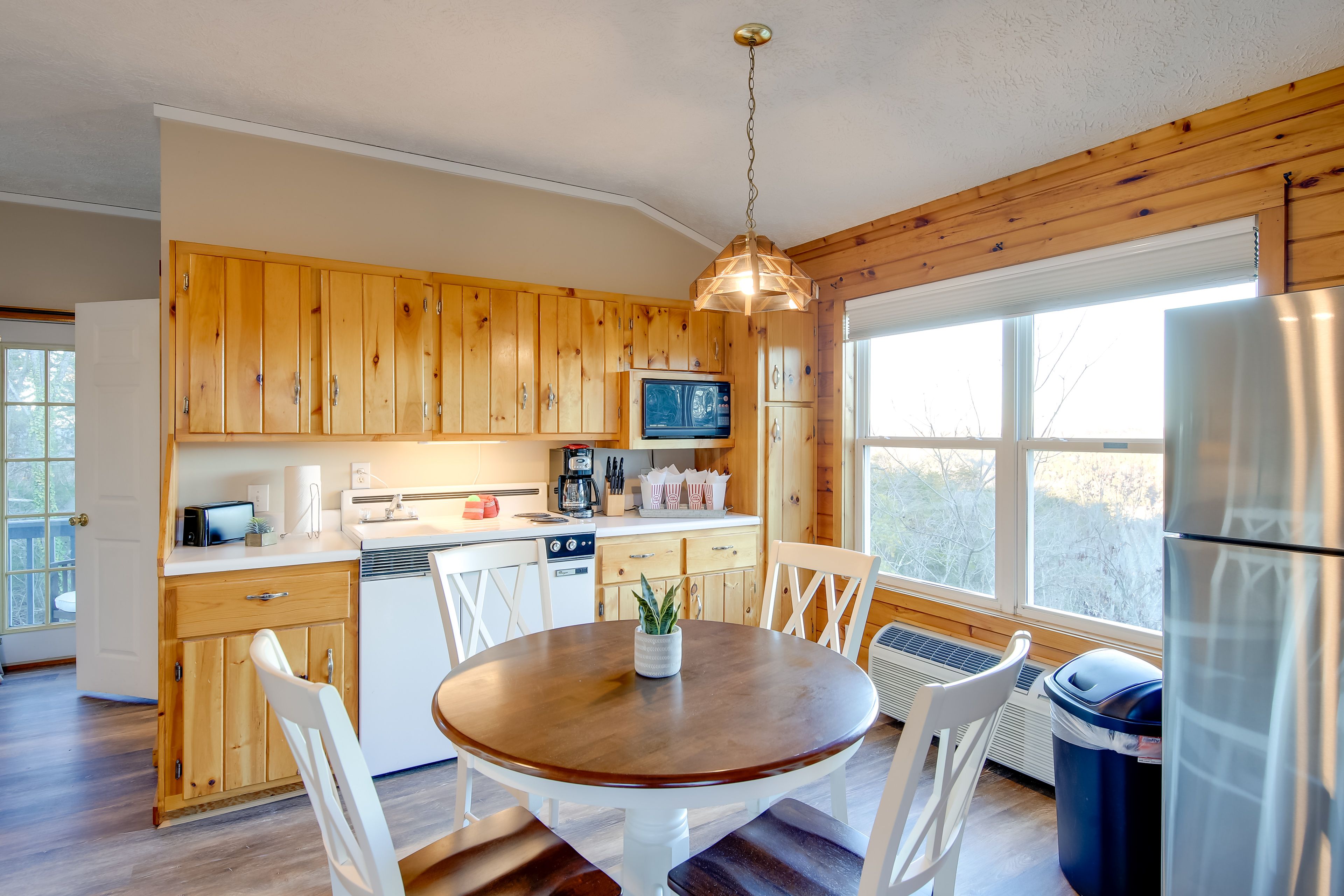 Kitchen | Cooking Basics | Drip Coffee Maker | Combination Oven/Air Fryer