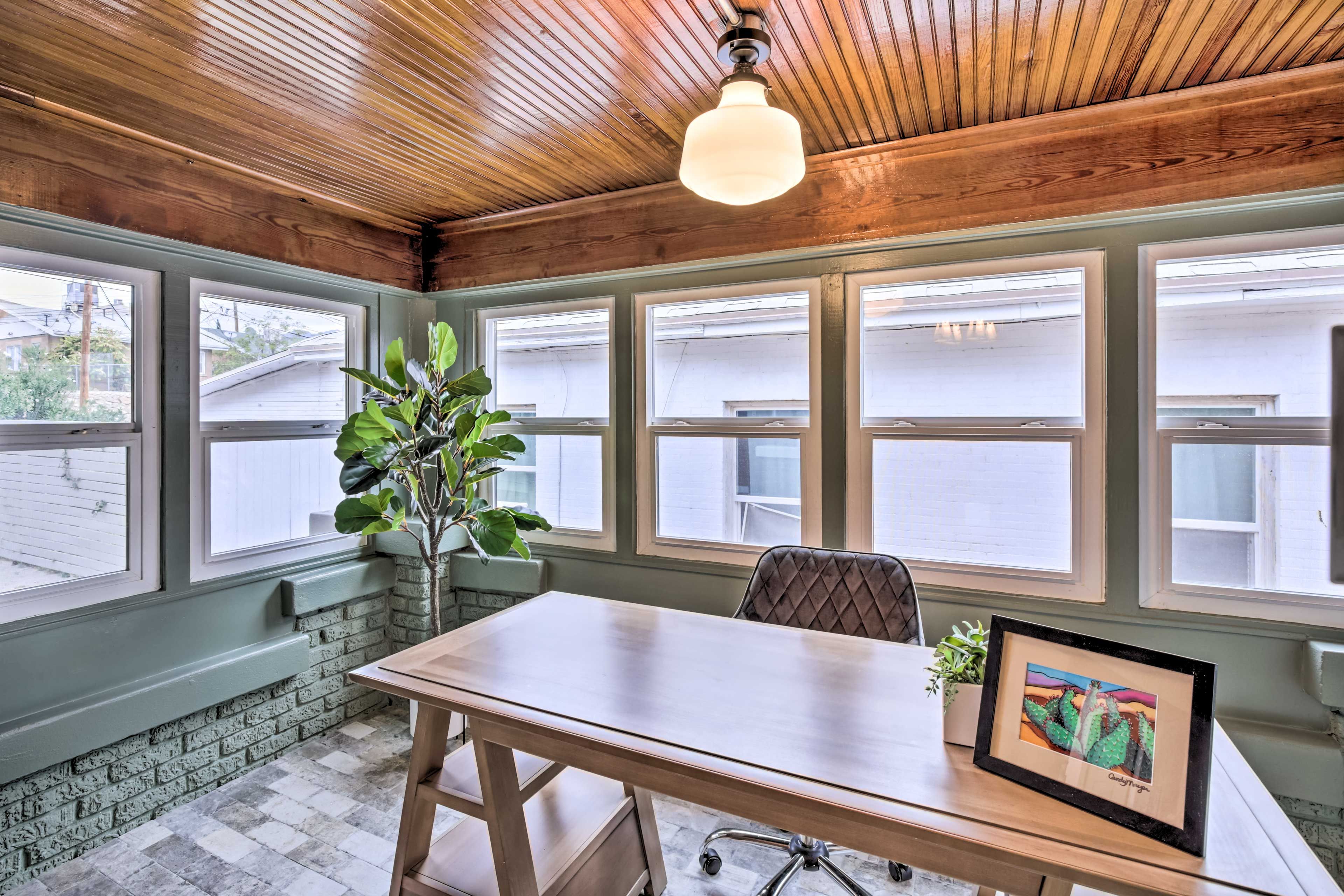 Office | 1st Floor | Free WiFi
