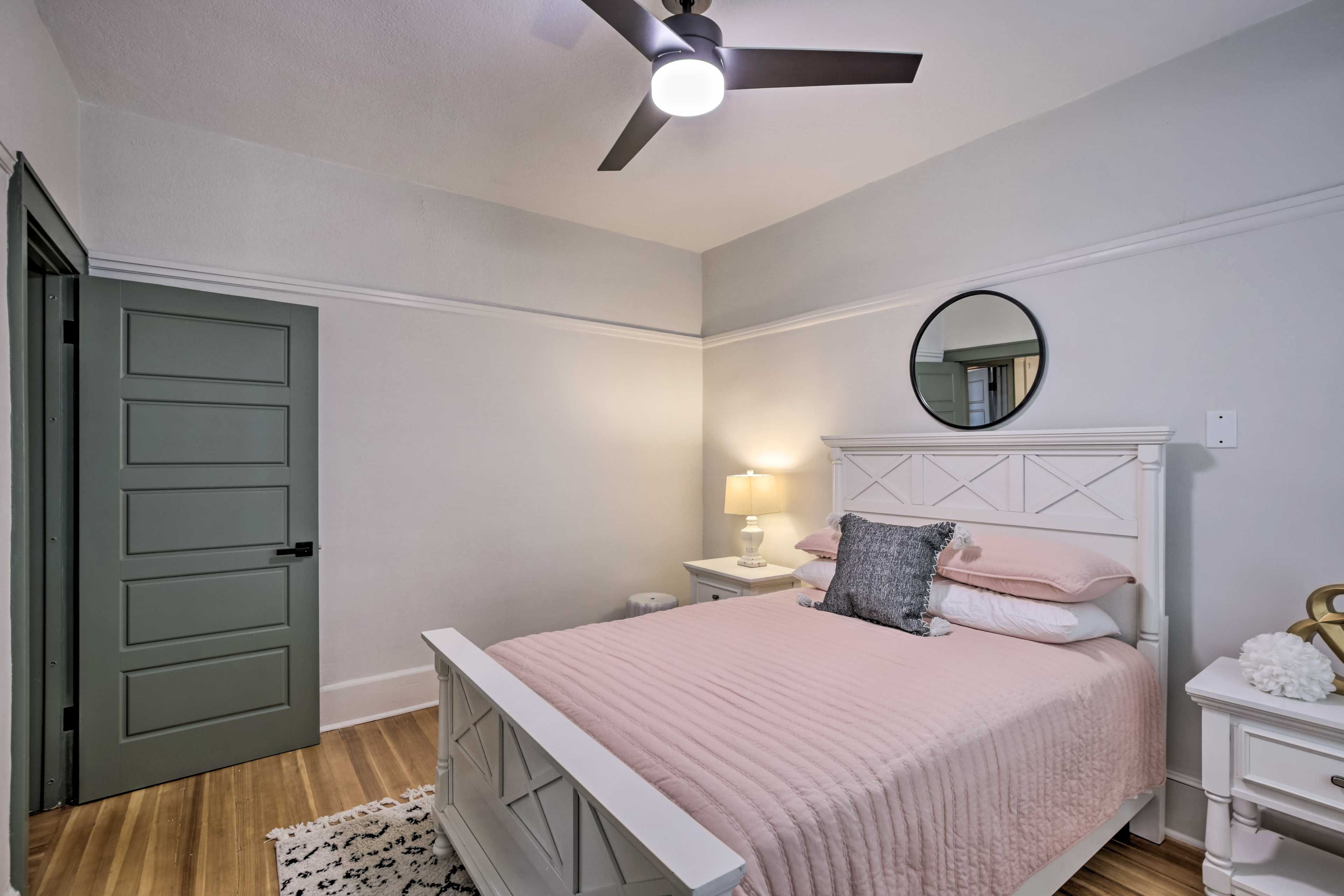 Bedroom 3 | Queen Bed | 1st Floor