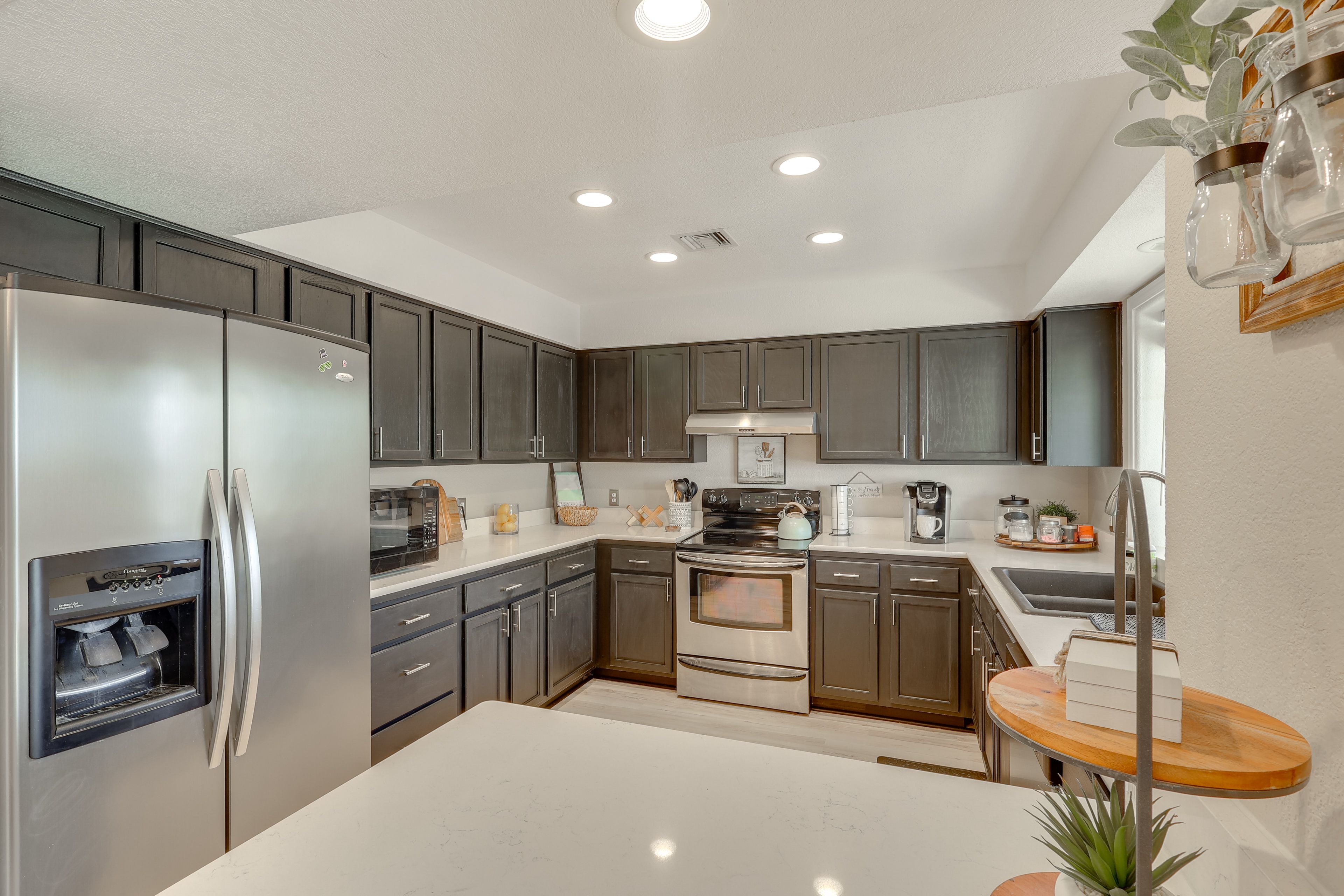 Kitchen | Blender | Toaster | Complimentary Spices