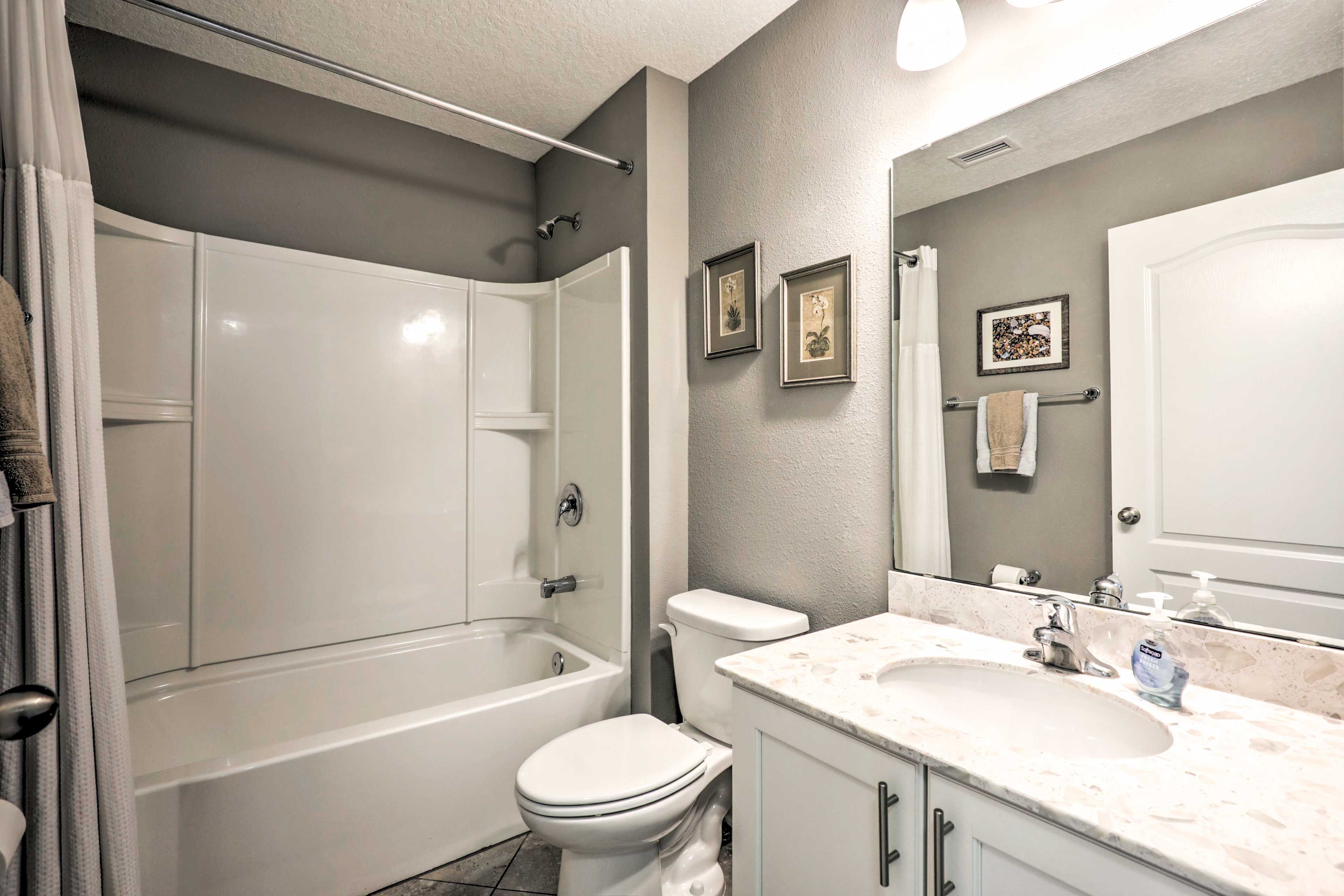 Full Bathroom | Hair Dryer