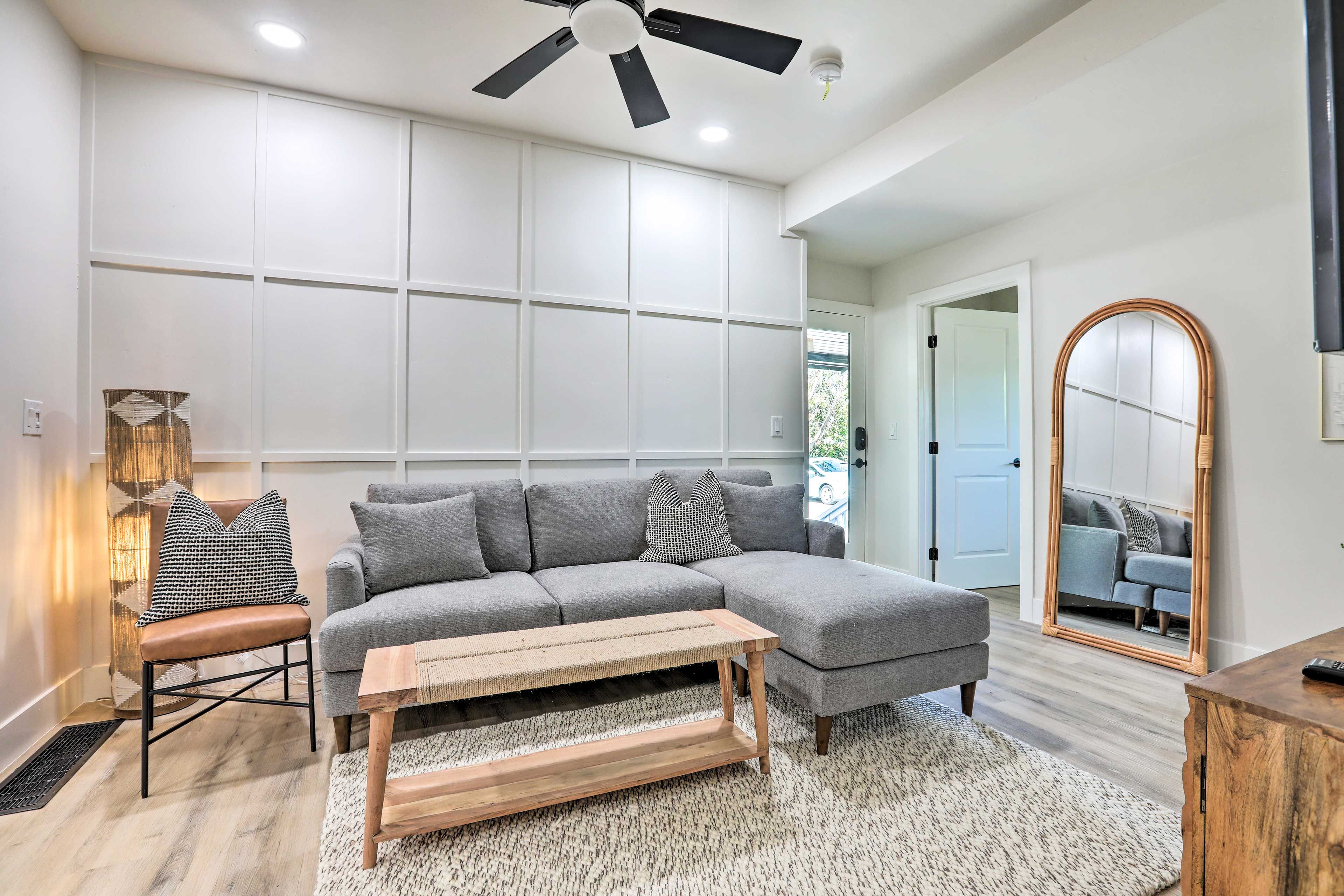 Folsom Vacation Rental | 2BR | 2BA | 3 Steps to Enter | 900 Sq Ft