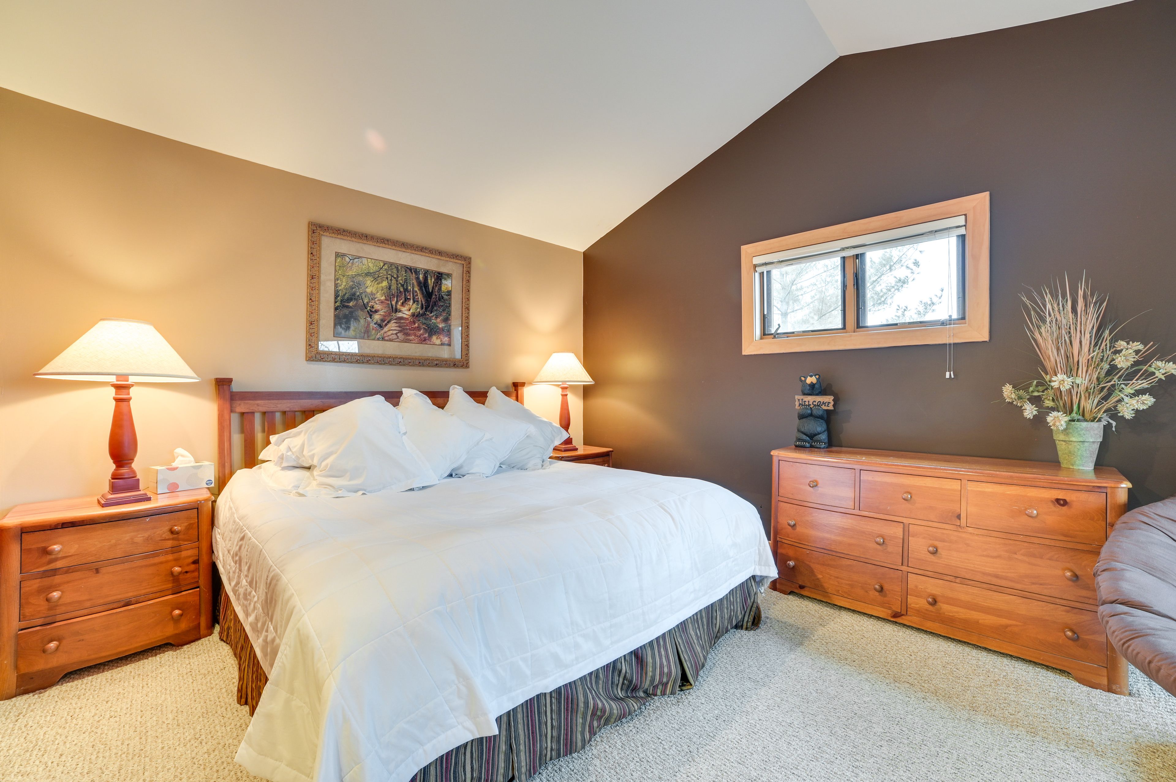 Bedroom 1 | 1st Floor | King Bed