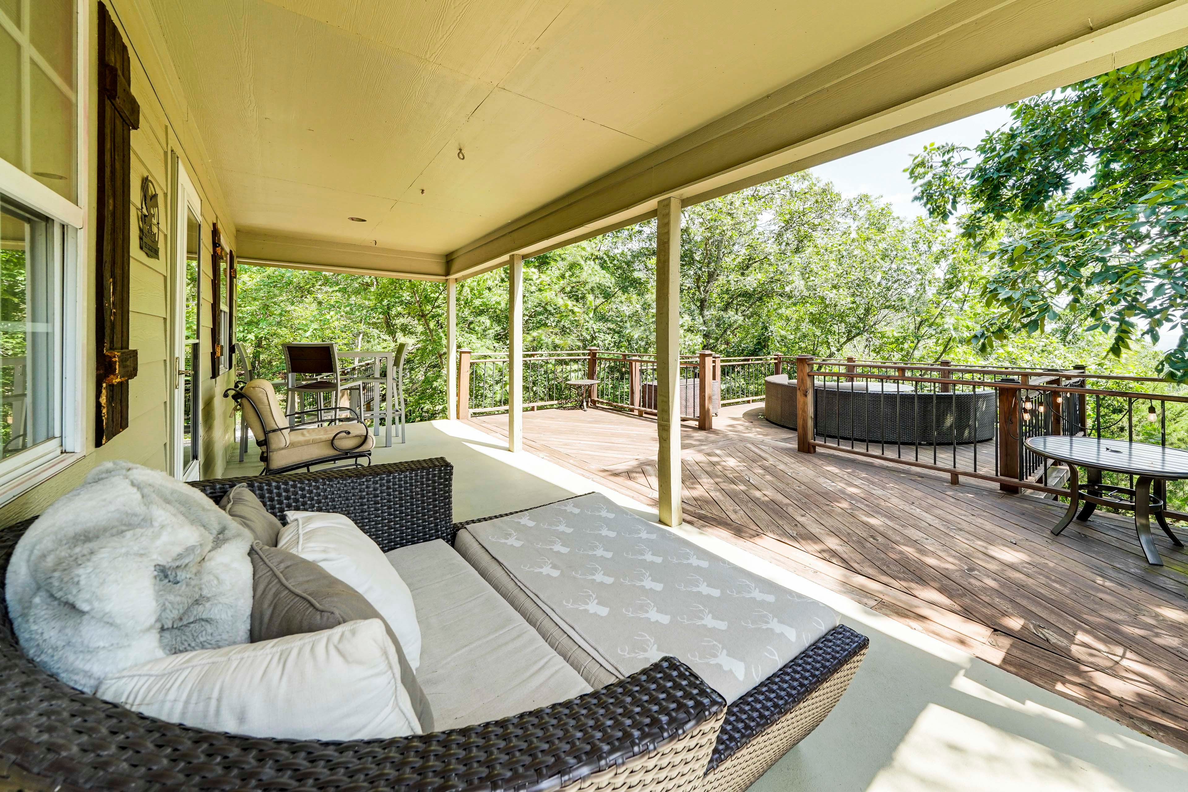 Cabin Exterior | Furnished Deck | Dining Area