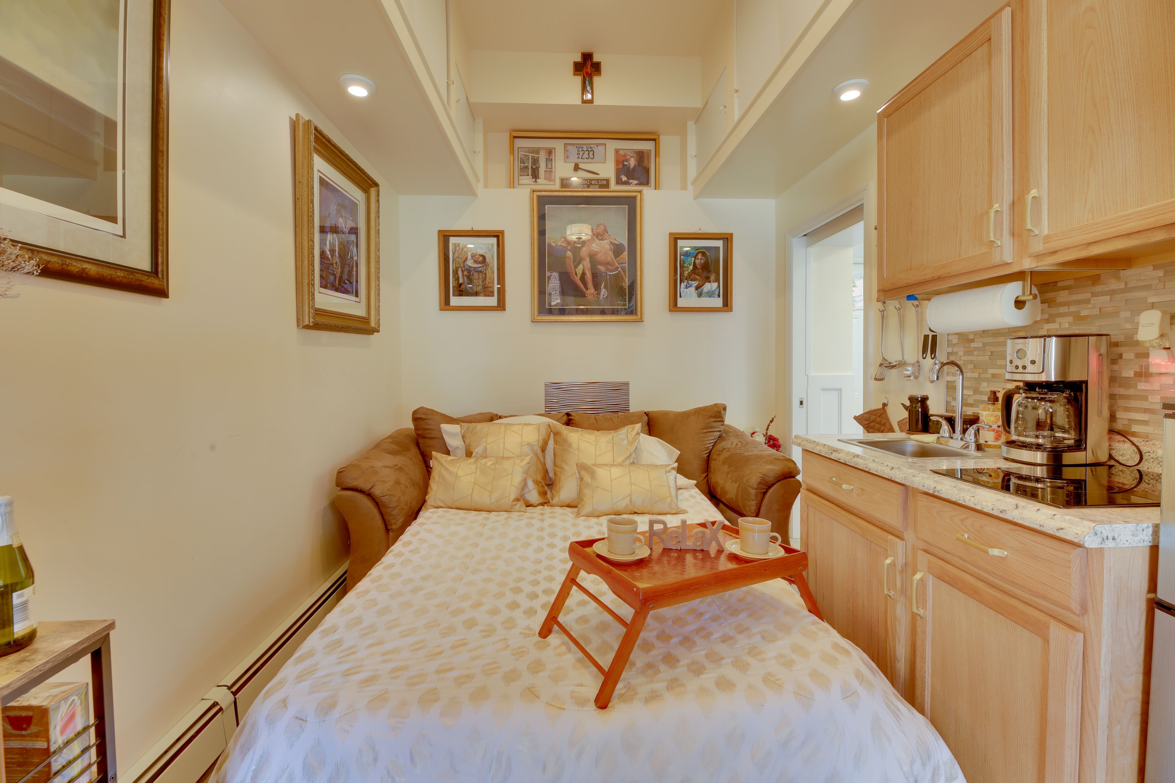 Studio | Queen Sleeper Sofa