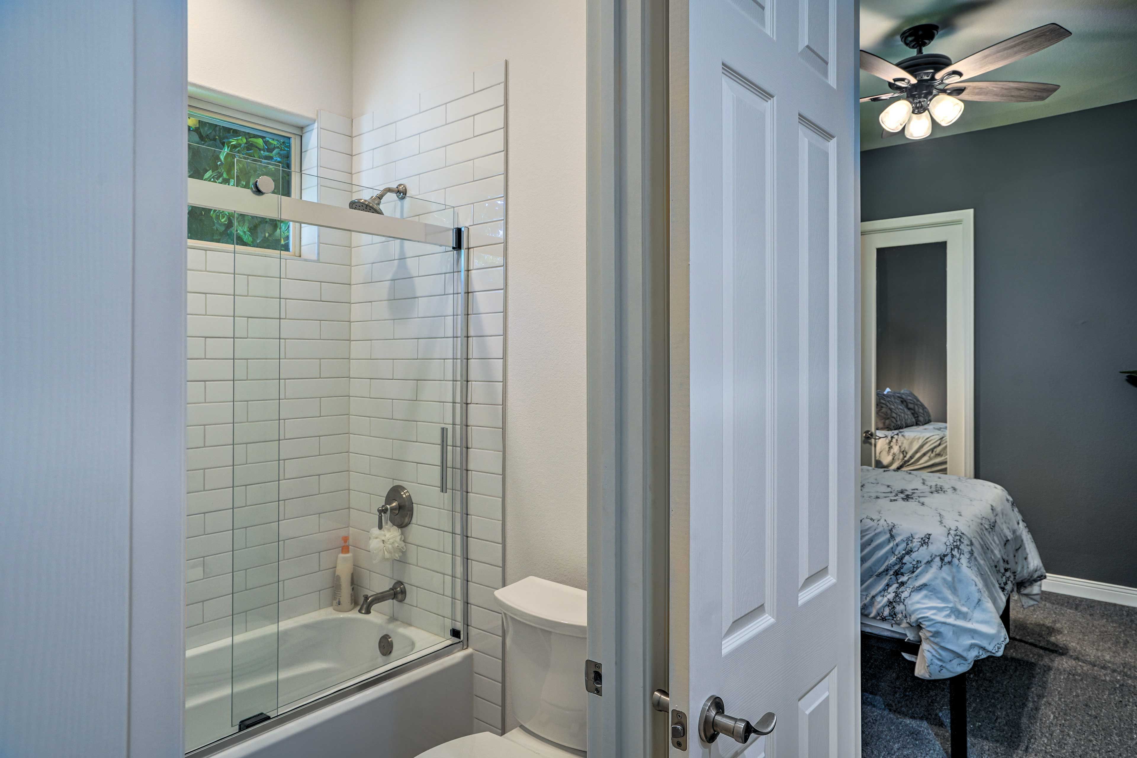 Full Bathroom | Hair Dryer