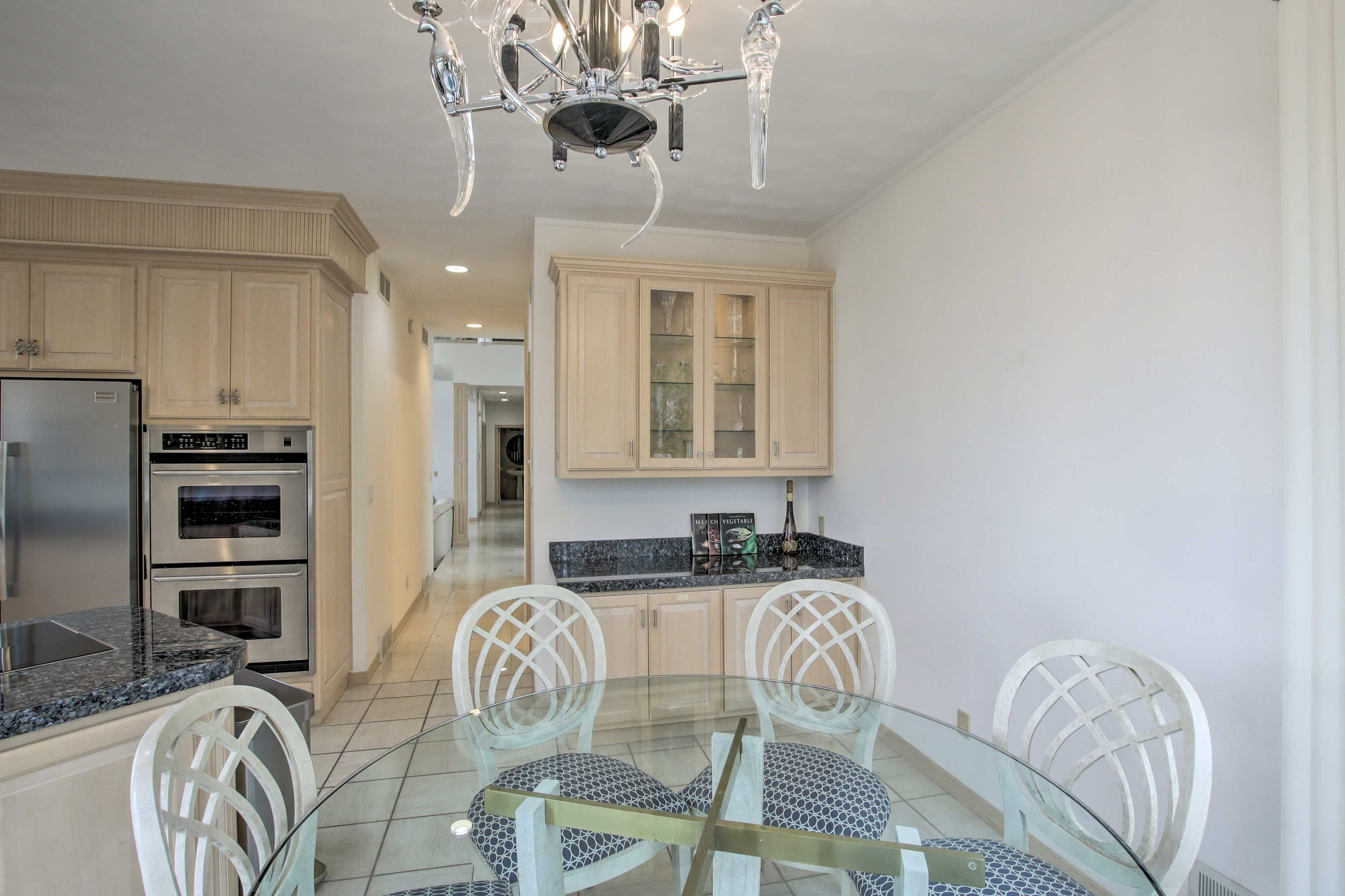 Kitchen Table | 1st Floor