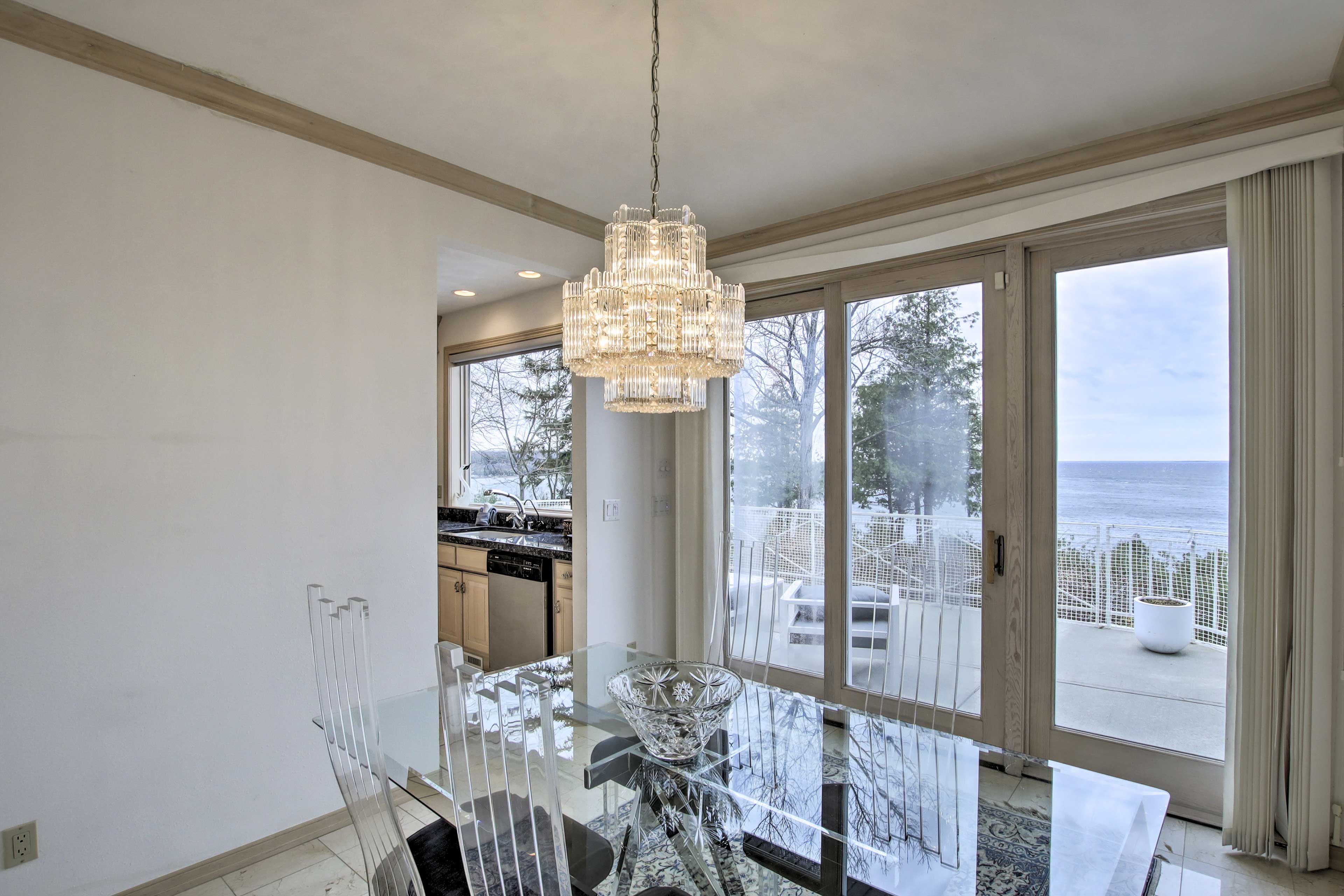 Formal Dining Room | 1st Floor