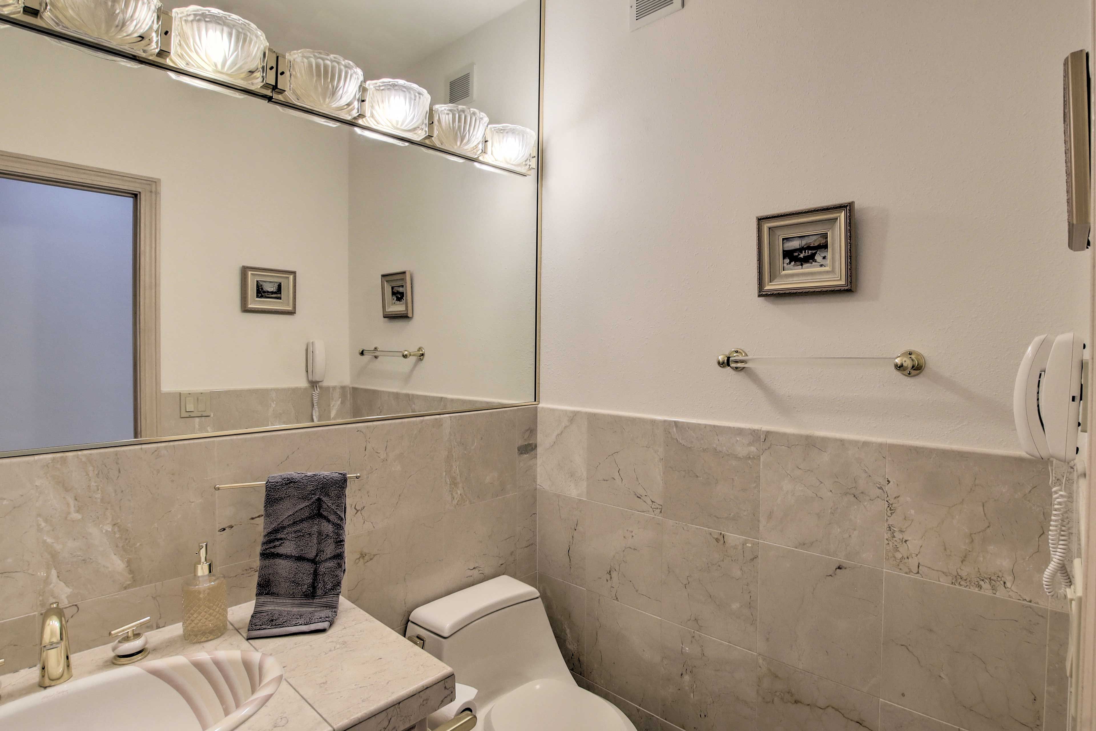 Half Bathroom | 1st Floor