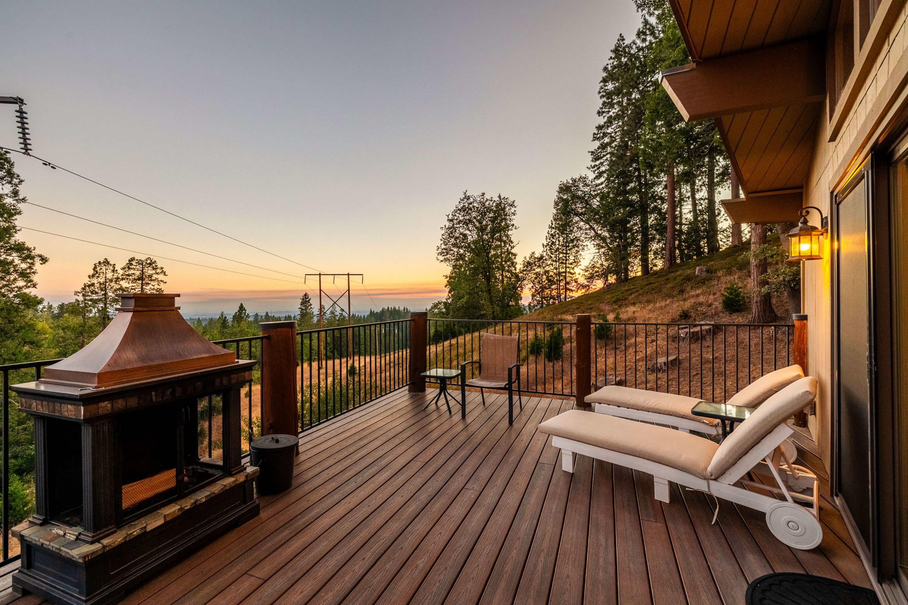 Private Deck | 2 Fire Pits | Gas Grill | Hot Tub
