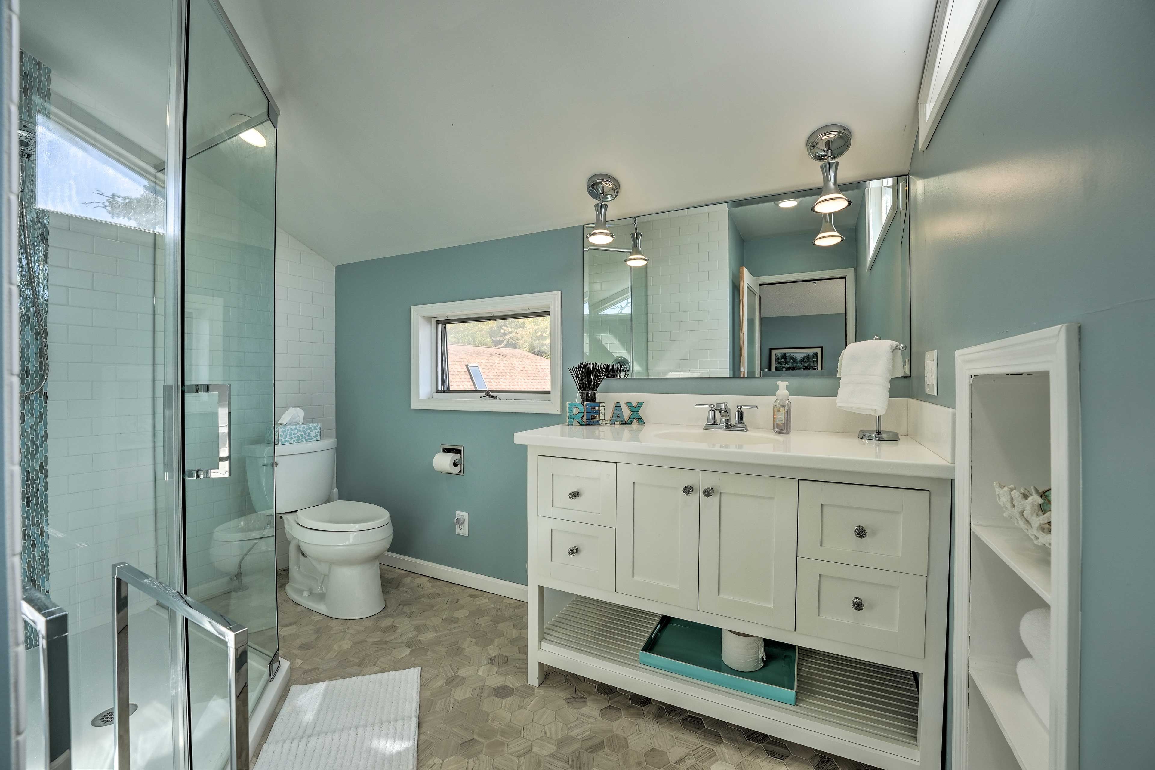 En-Suite Bathroom | Complimentary Toiletries