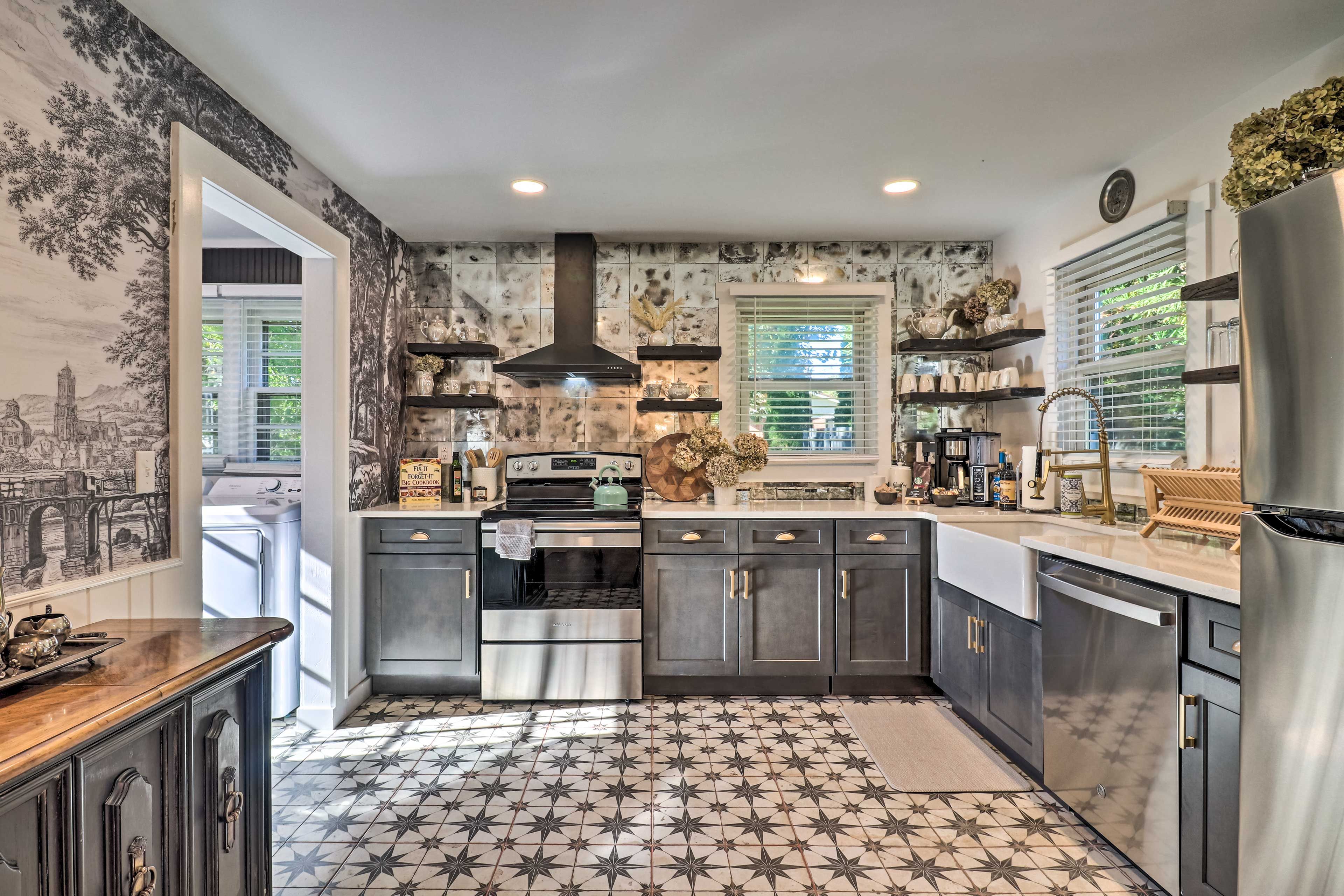 Kitchen | Main Floor