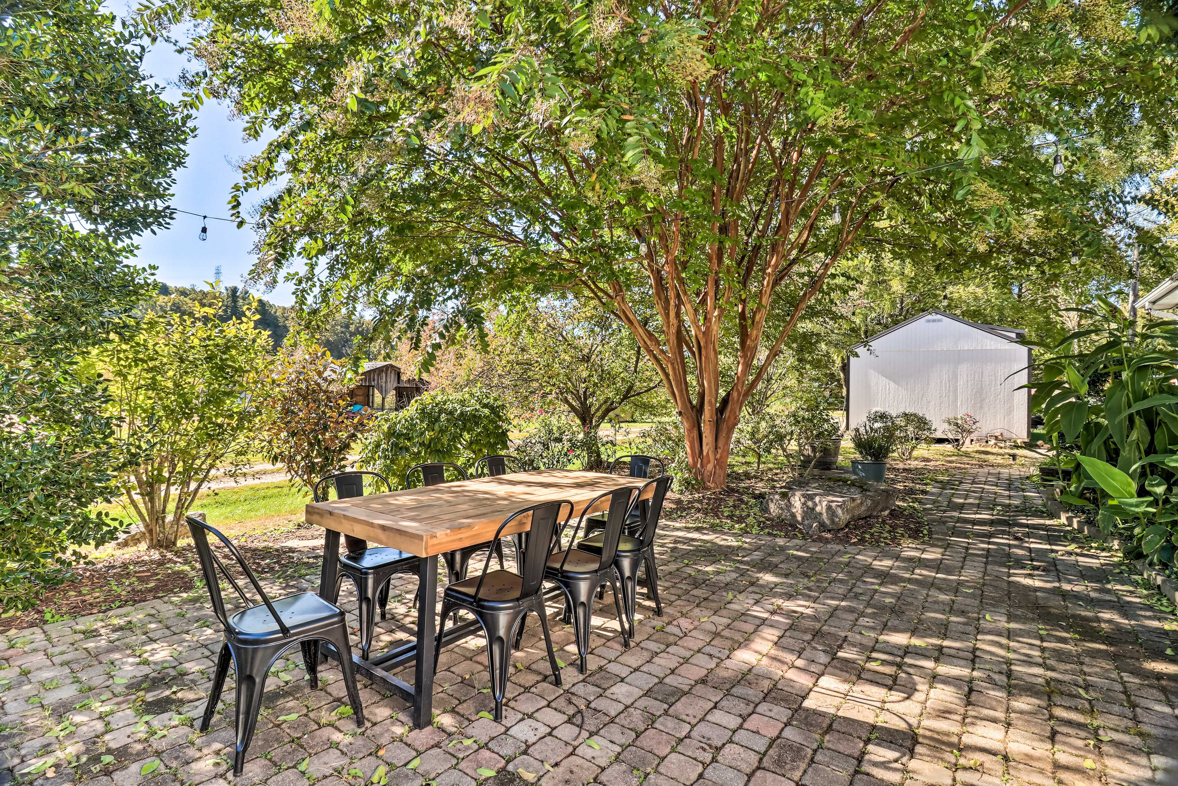 Outdoor Dining Area