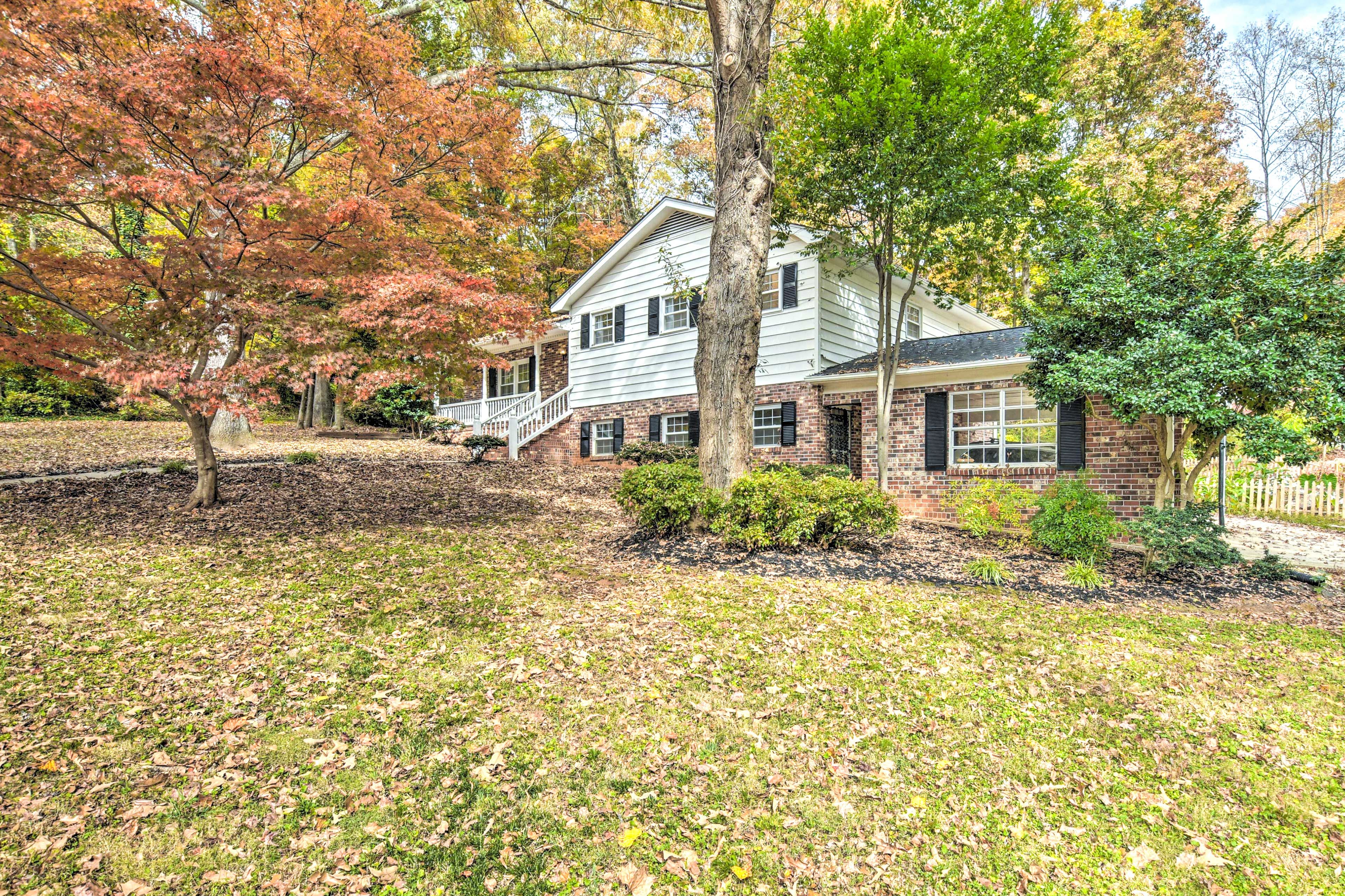 Home Exterior | Family Friendly | Keyless Entry | 8 Mi to Downtown Greenville