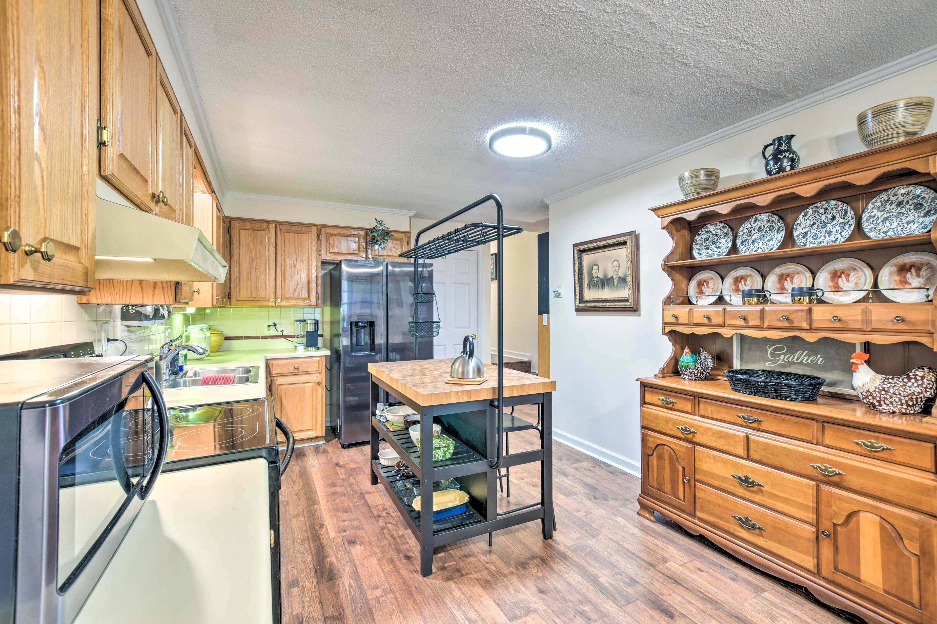 Kitchen | Dishware & Flatware | Coffee Maker | Toaster