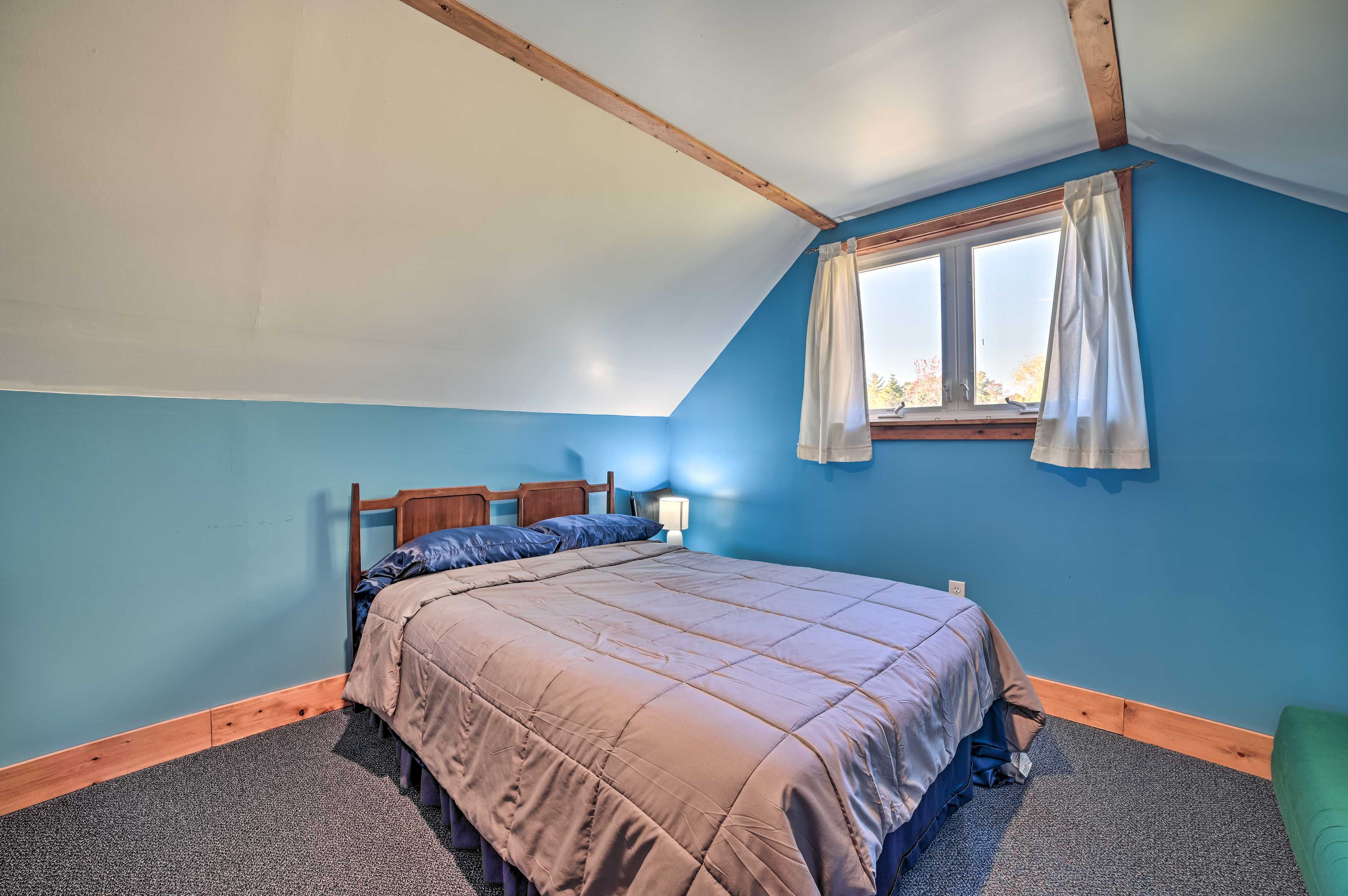 Bedroom 4 | Full Bed | Electric Fireplace