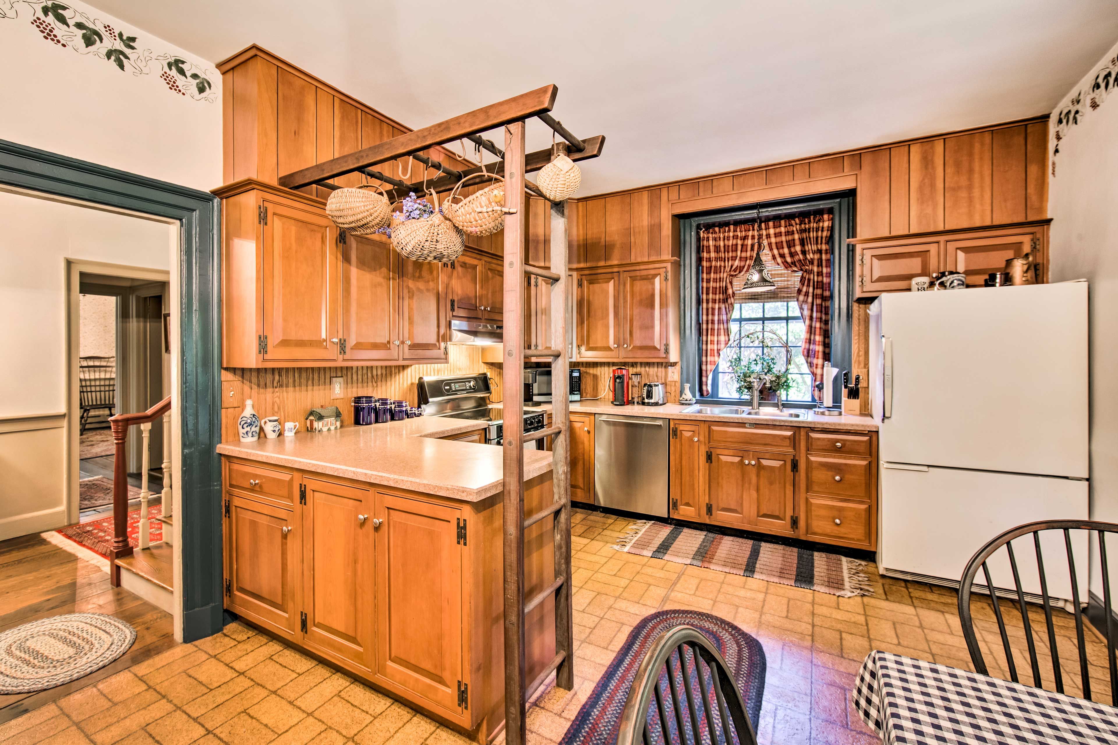 Kitchen | Cooking Basics Supplied