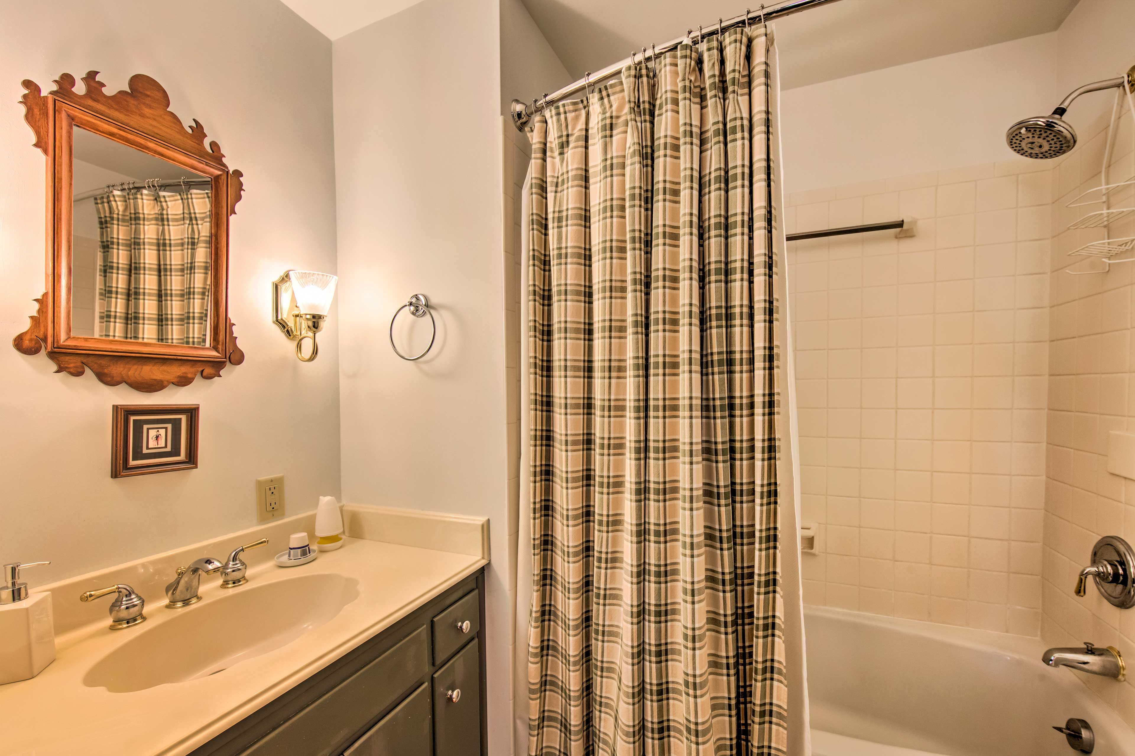 Full Bathroom