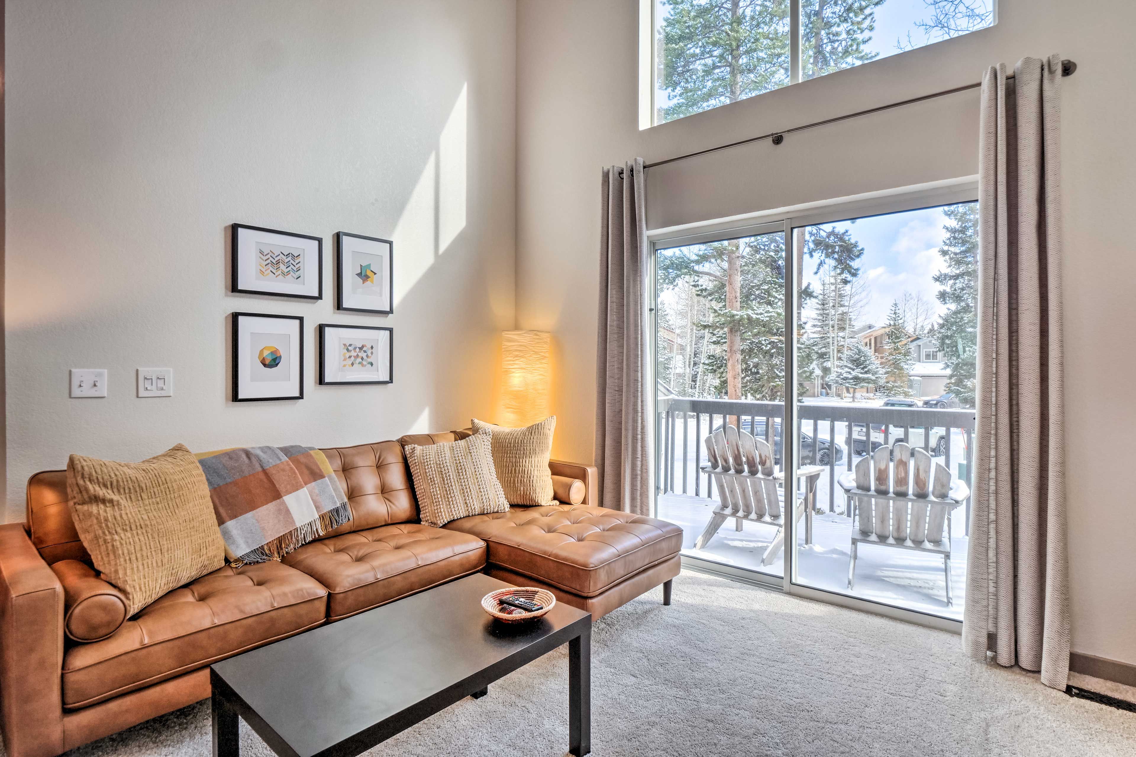 Living Room | Smart TV