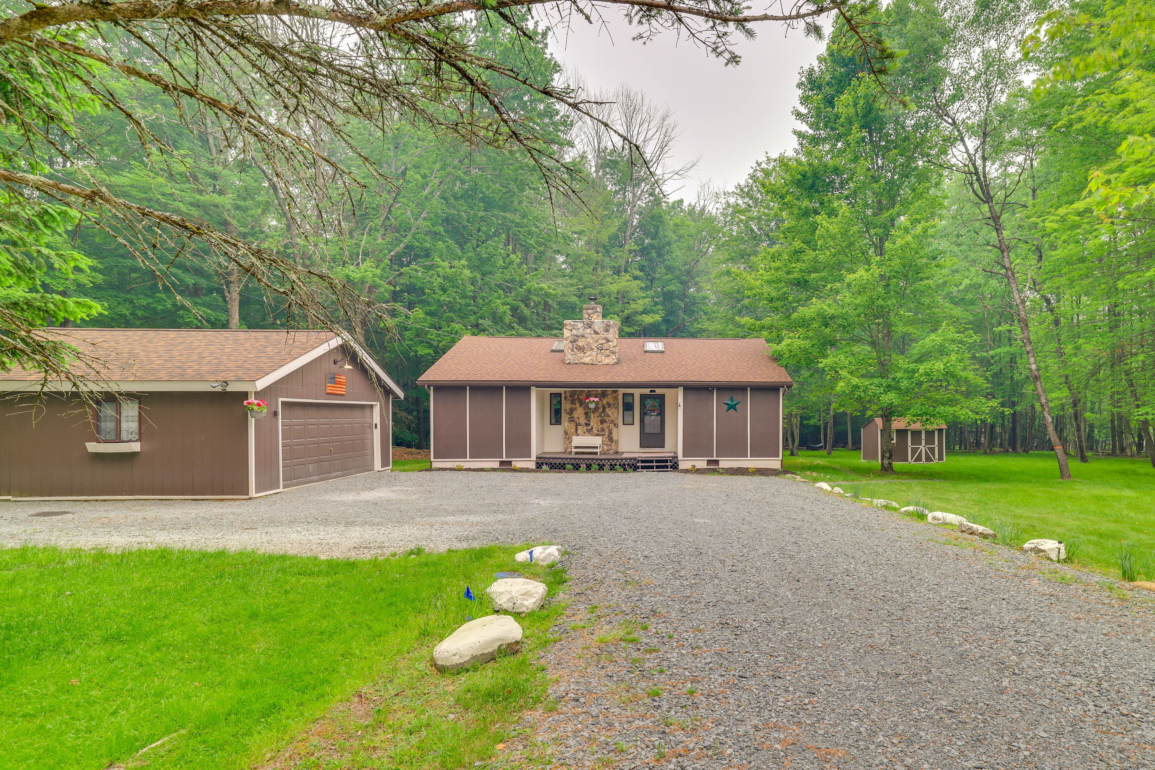 Driveway (3 Vehicles) | Trailer Parking Available