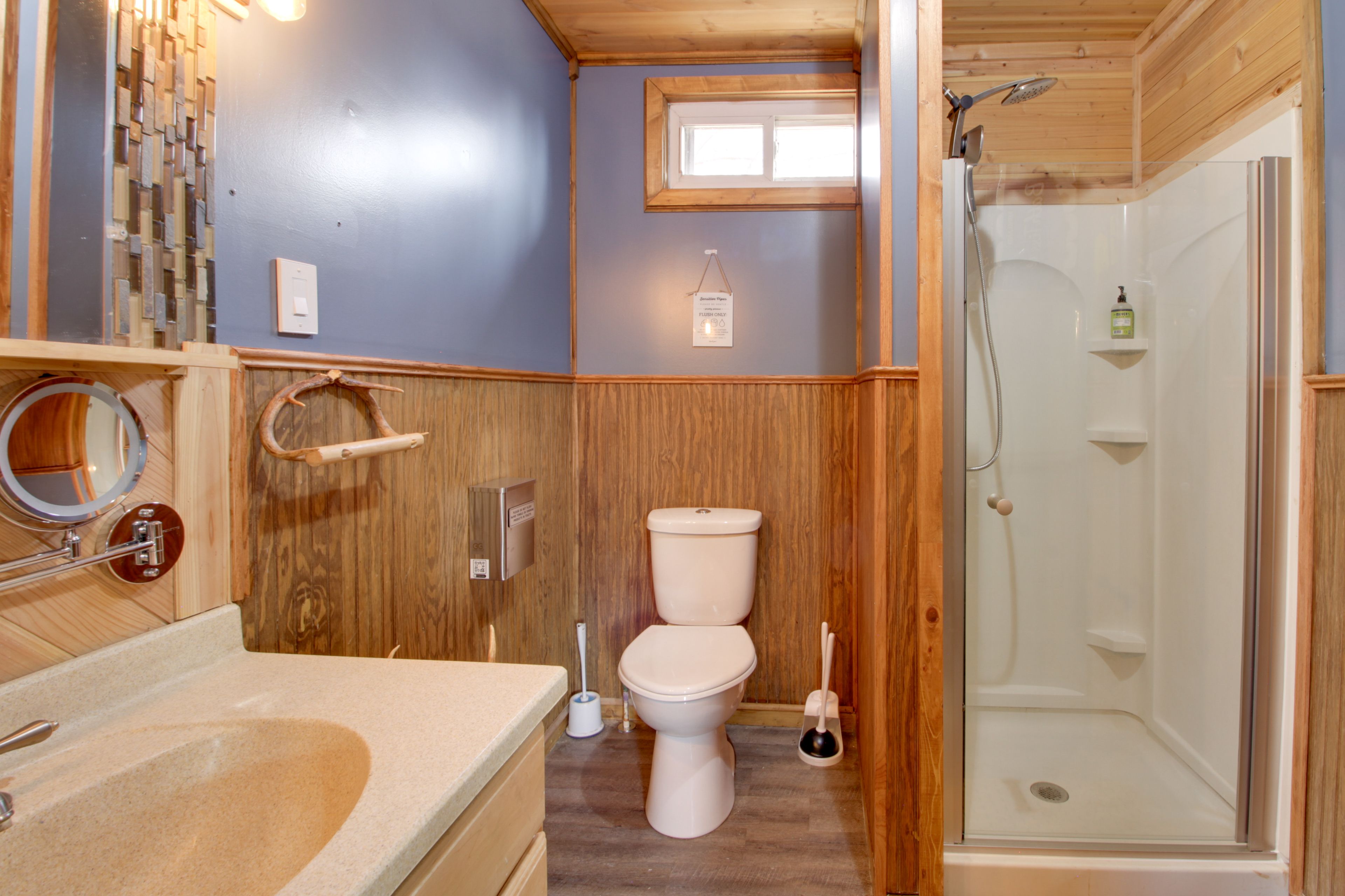 Full Bathroom | Walk-In Shower | Complimentary Toiletries | Towels Provided
