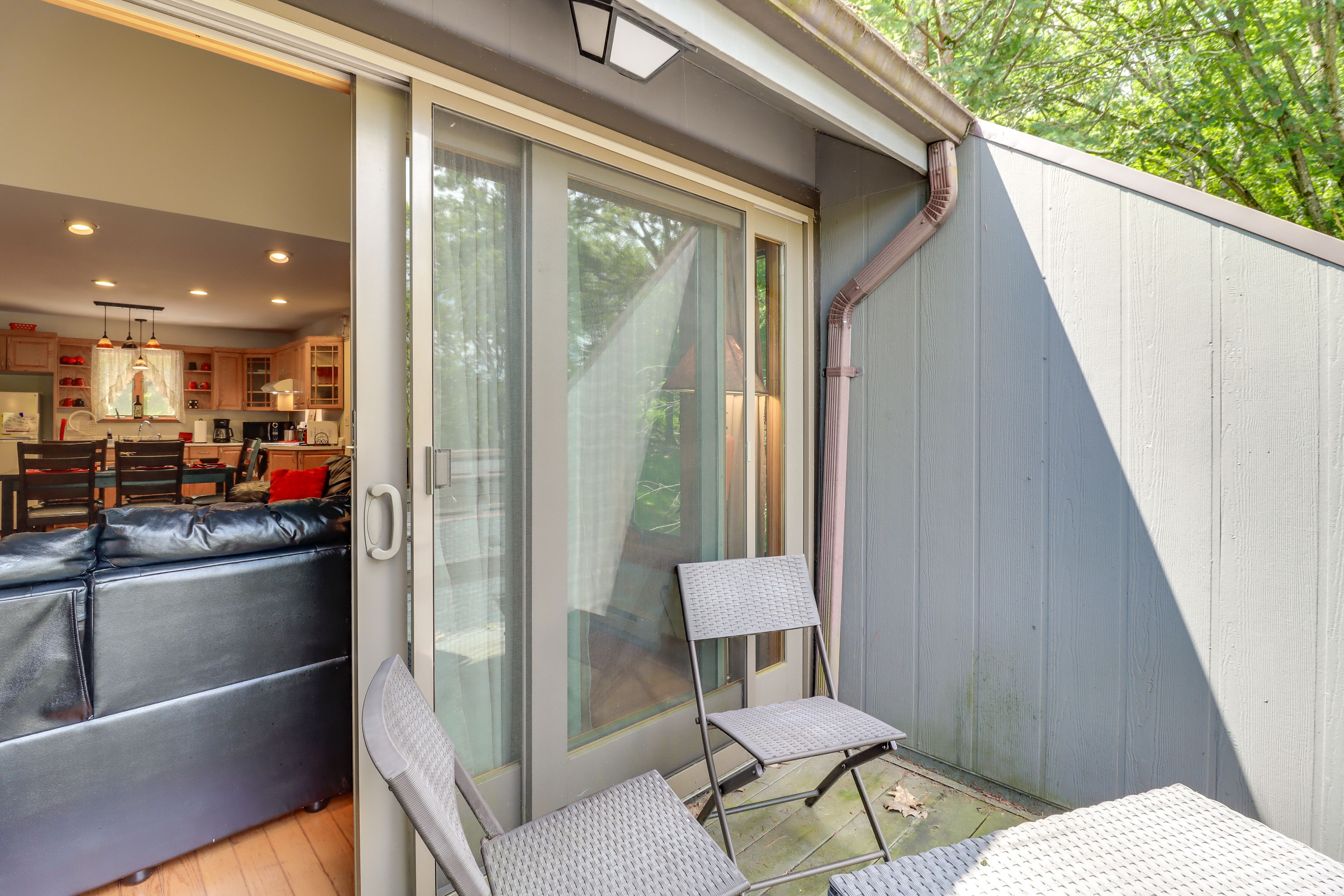 Balcony | Forest Views
