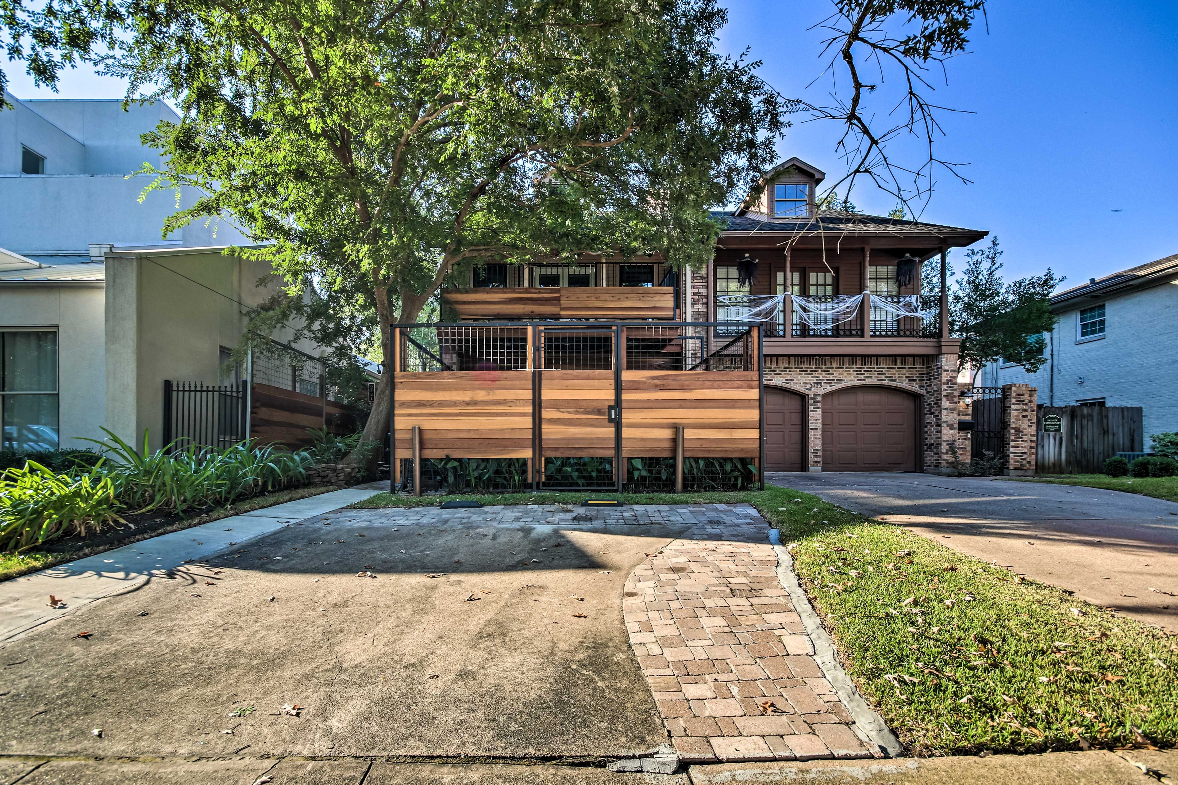 Home Exterior | Keyless Entry