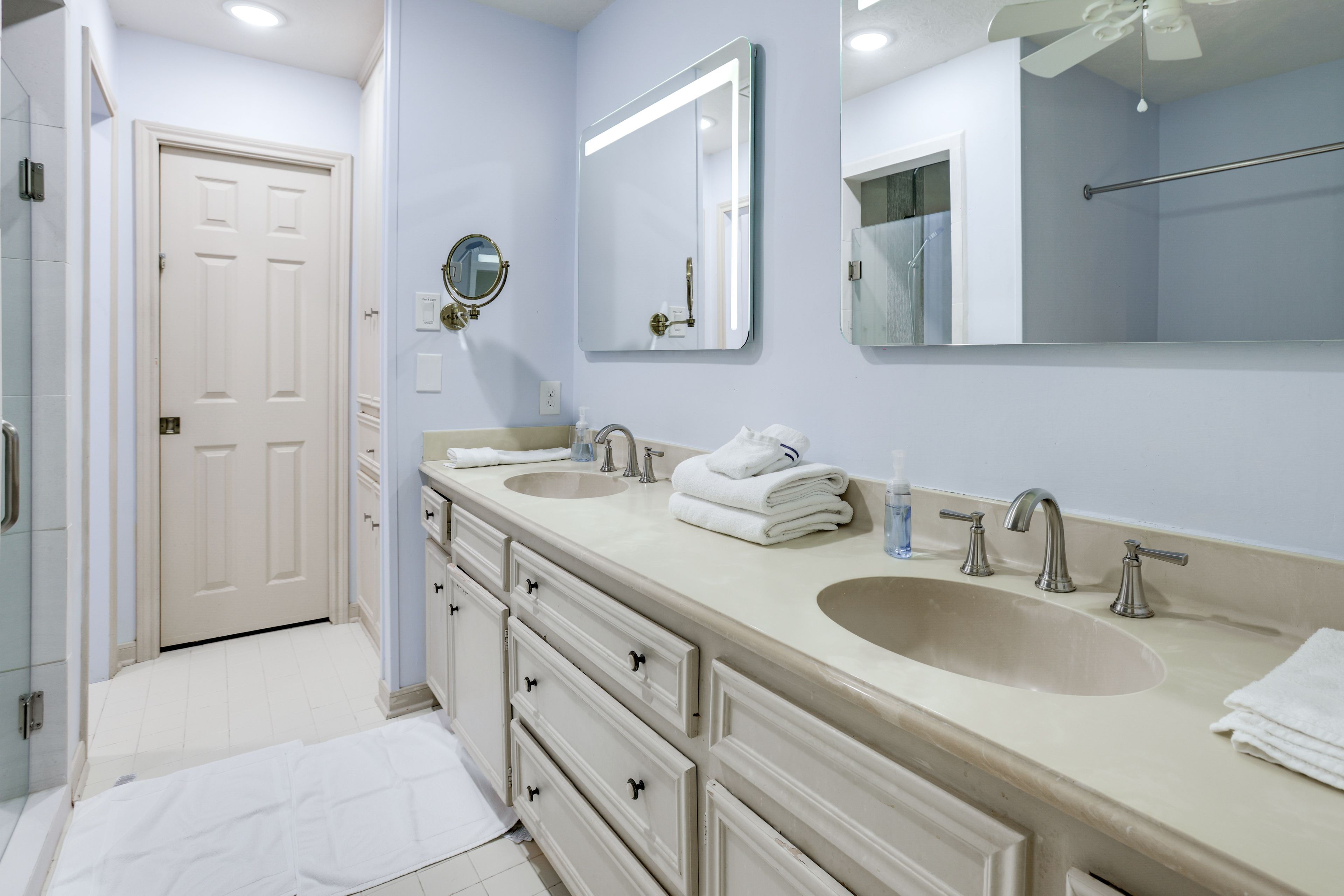 En-Suite | 2nd Floor | Hair Dryer