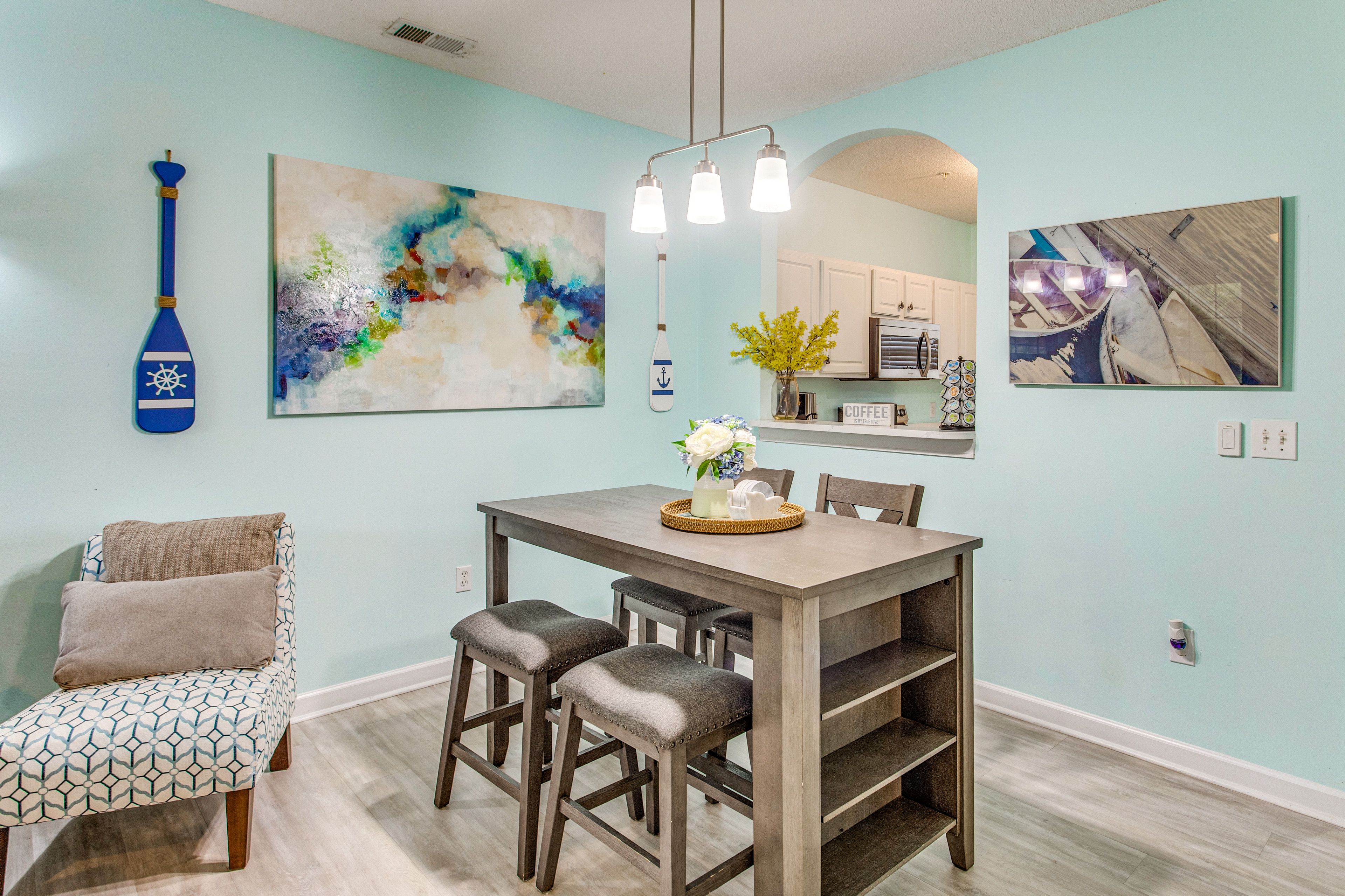 Dining Area | Dishware & Flatware