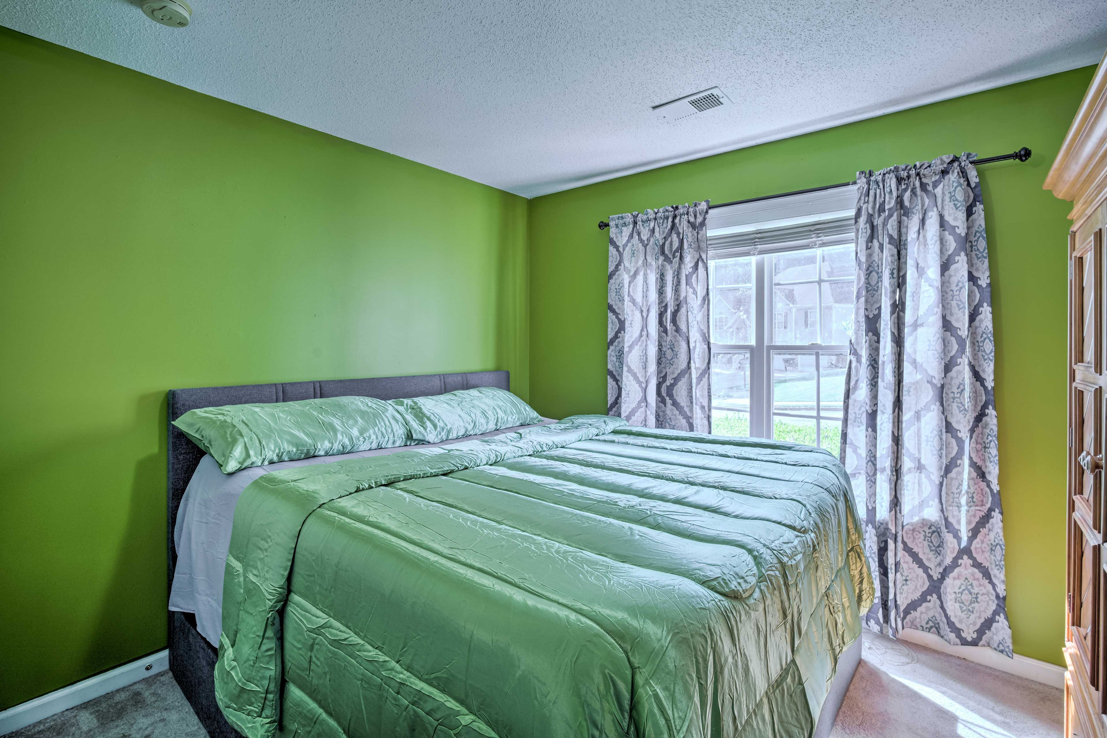Bedroom 4 | King Bed | Lower Level