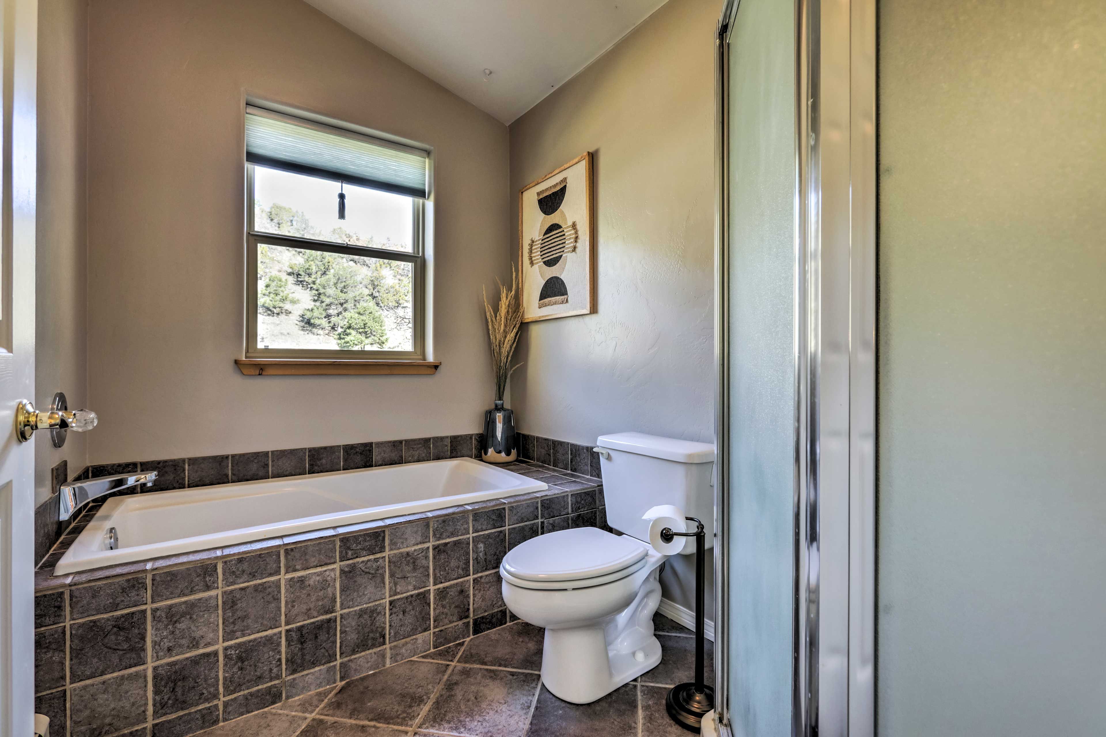 Full Bathroom | 3rd Floor | Jetted Tub | Walk-In Shower
