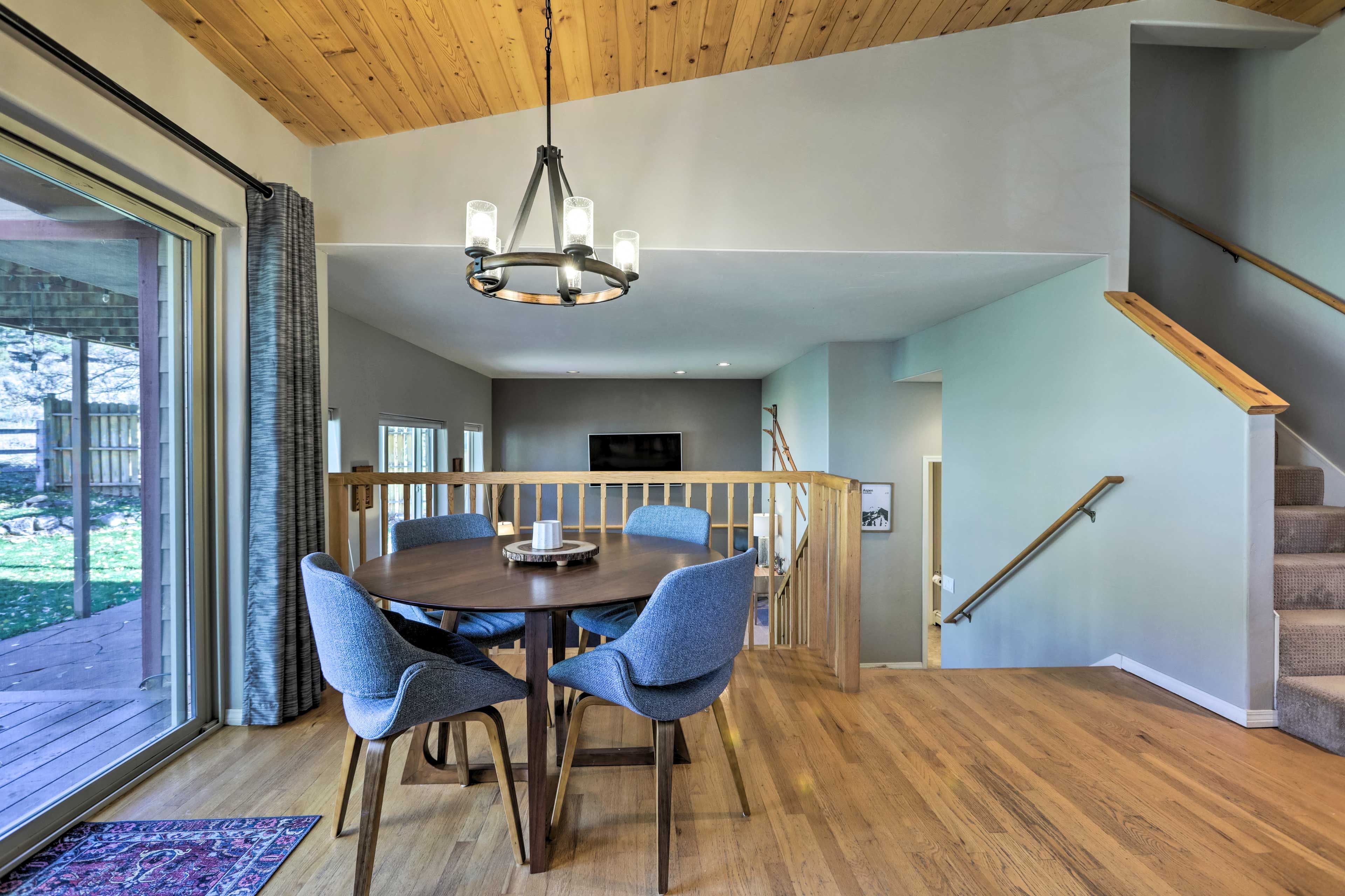 Dining Area | 2nd Floor | Dining Table | Dishware/Flatware