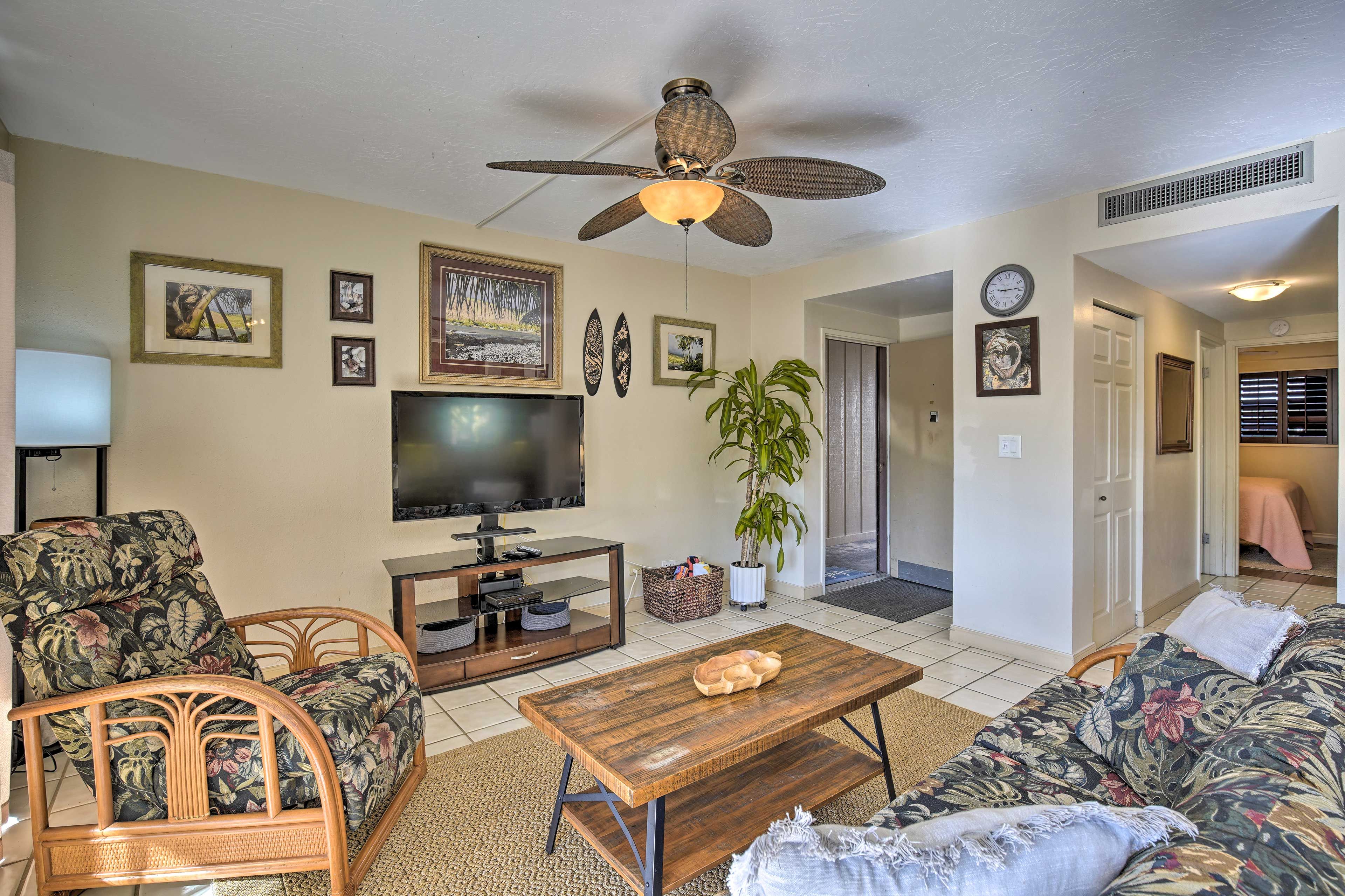 Living Room | Cable TV | Free WiFi