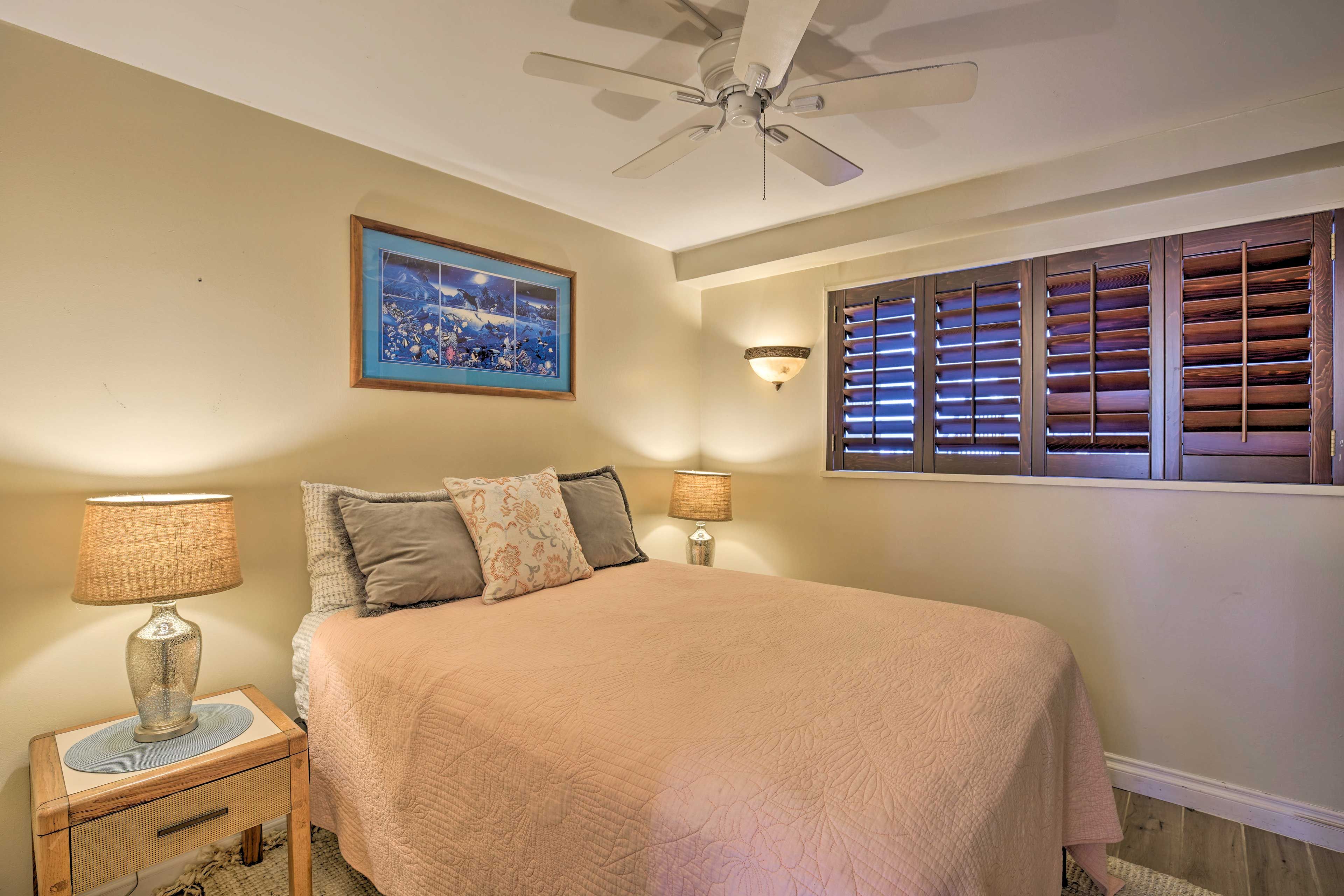 Bedroom 1 | Queen Bed | Linens Provided