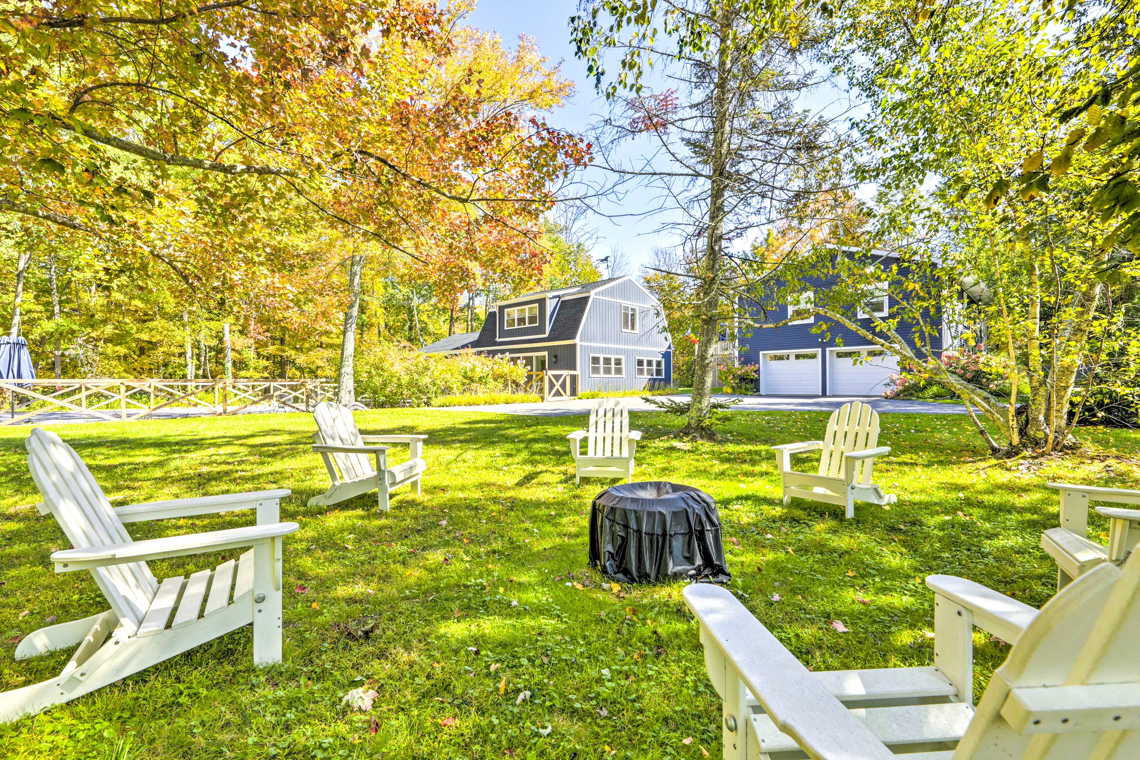 Yard | Fire Pit | Hammock