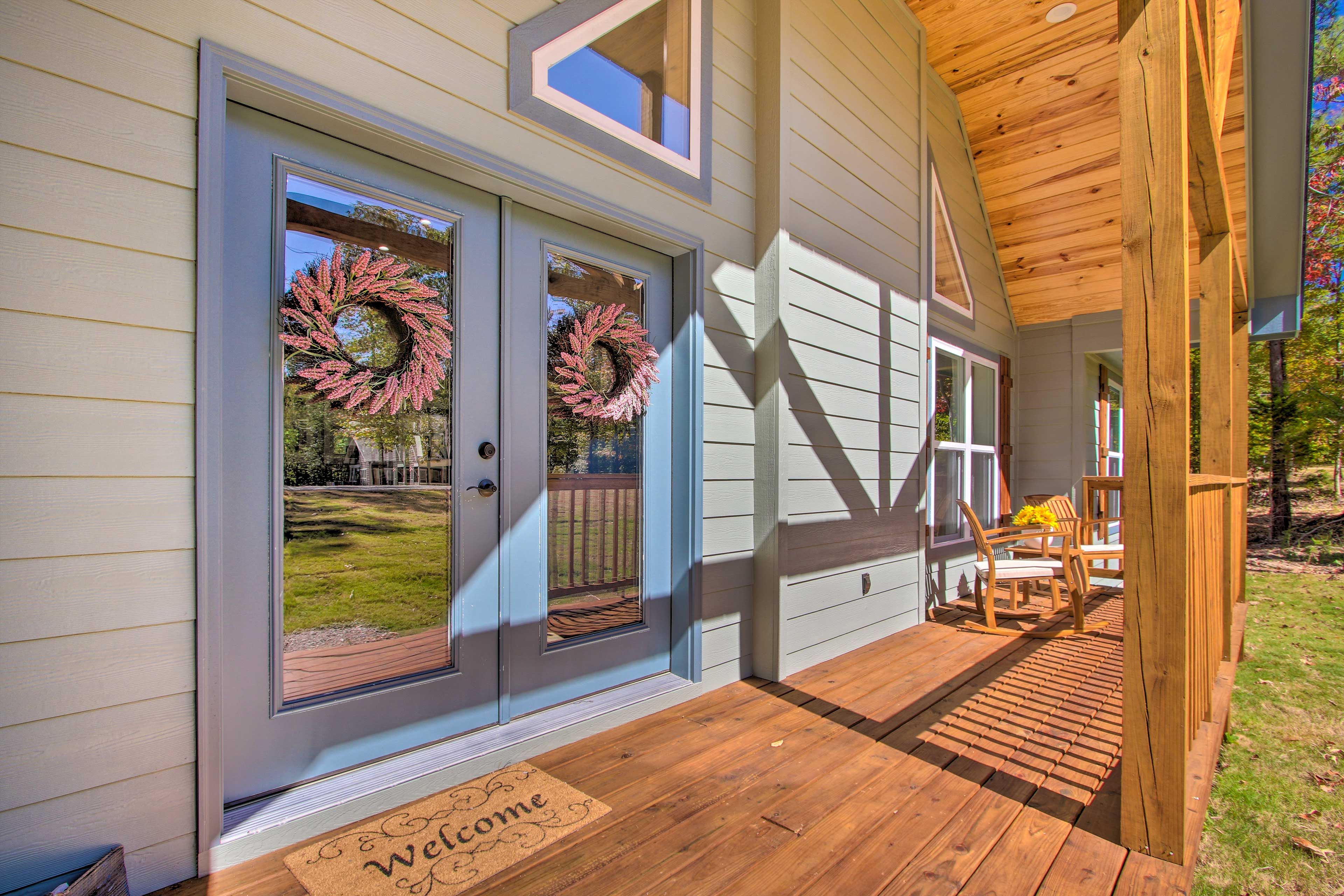 Front Porch | Seating