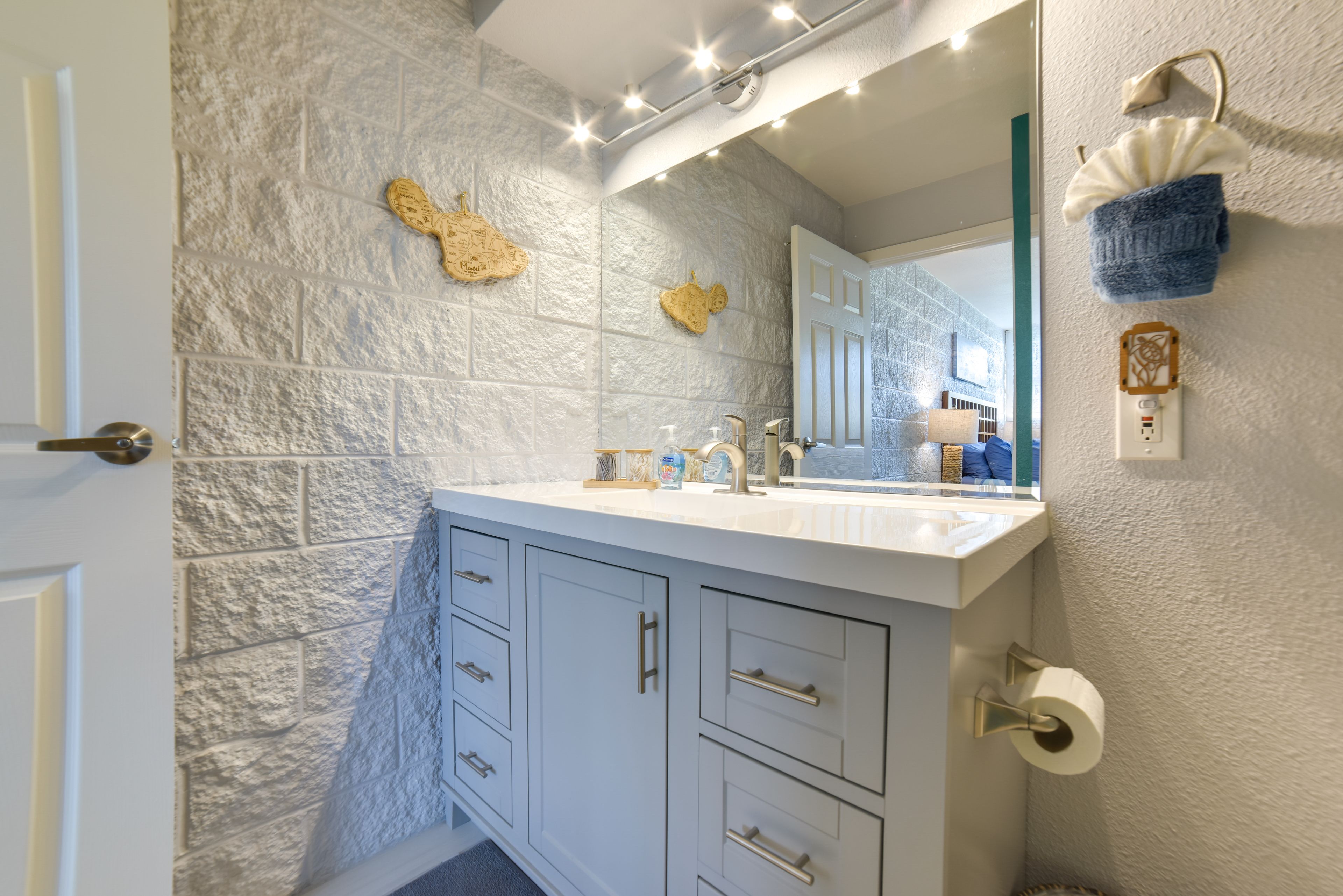 En-Suite Bathroom | Complementary Toiletries