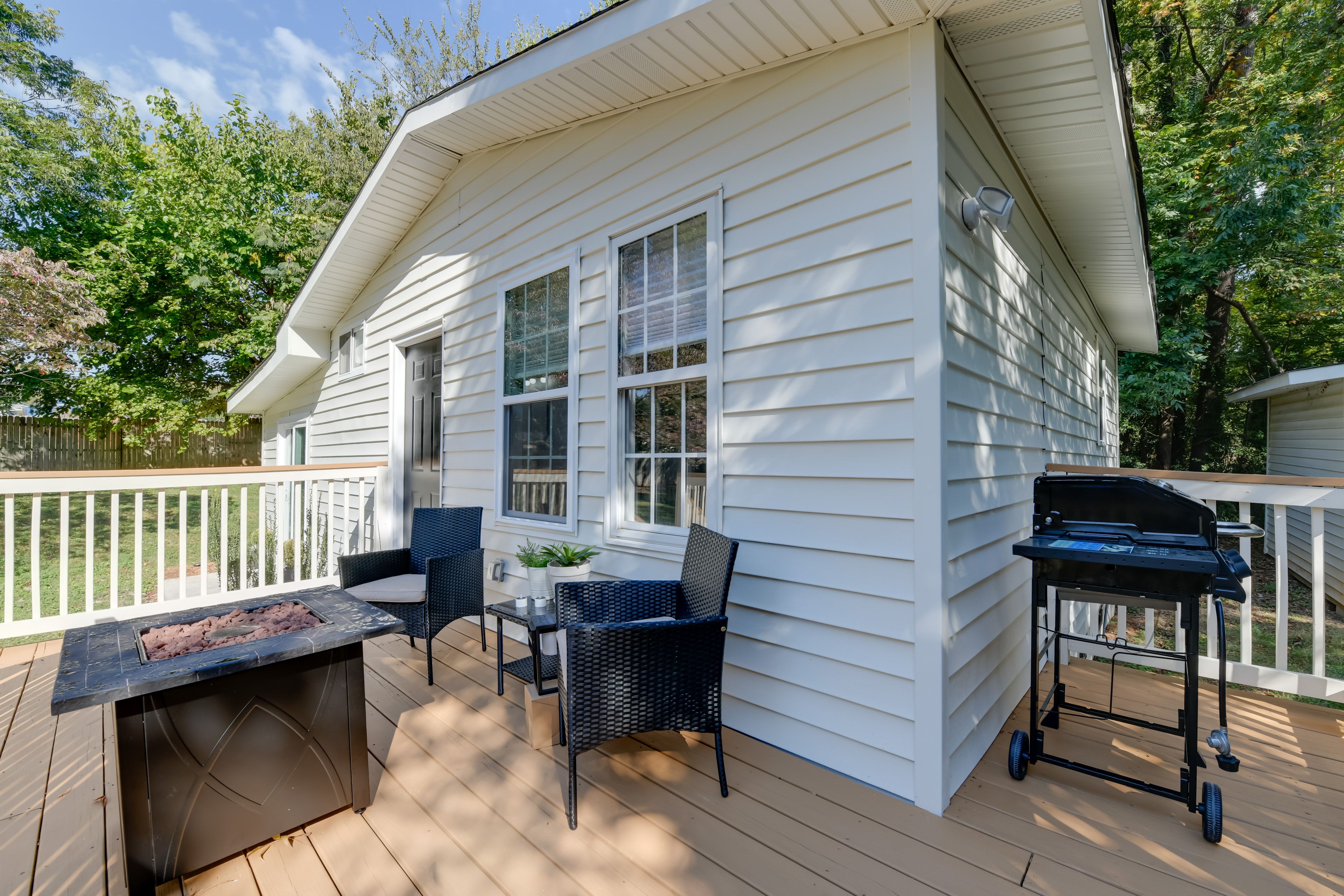 Deck | Fire Pit (Propane Provided) | Gas Grill (Propane Provided)